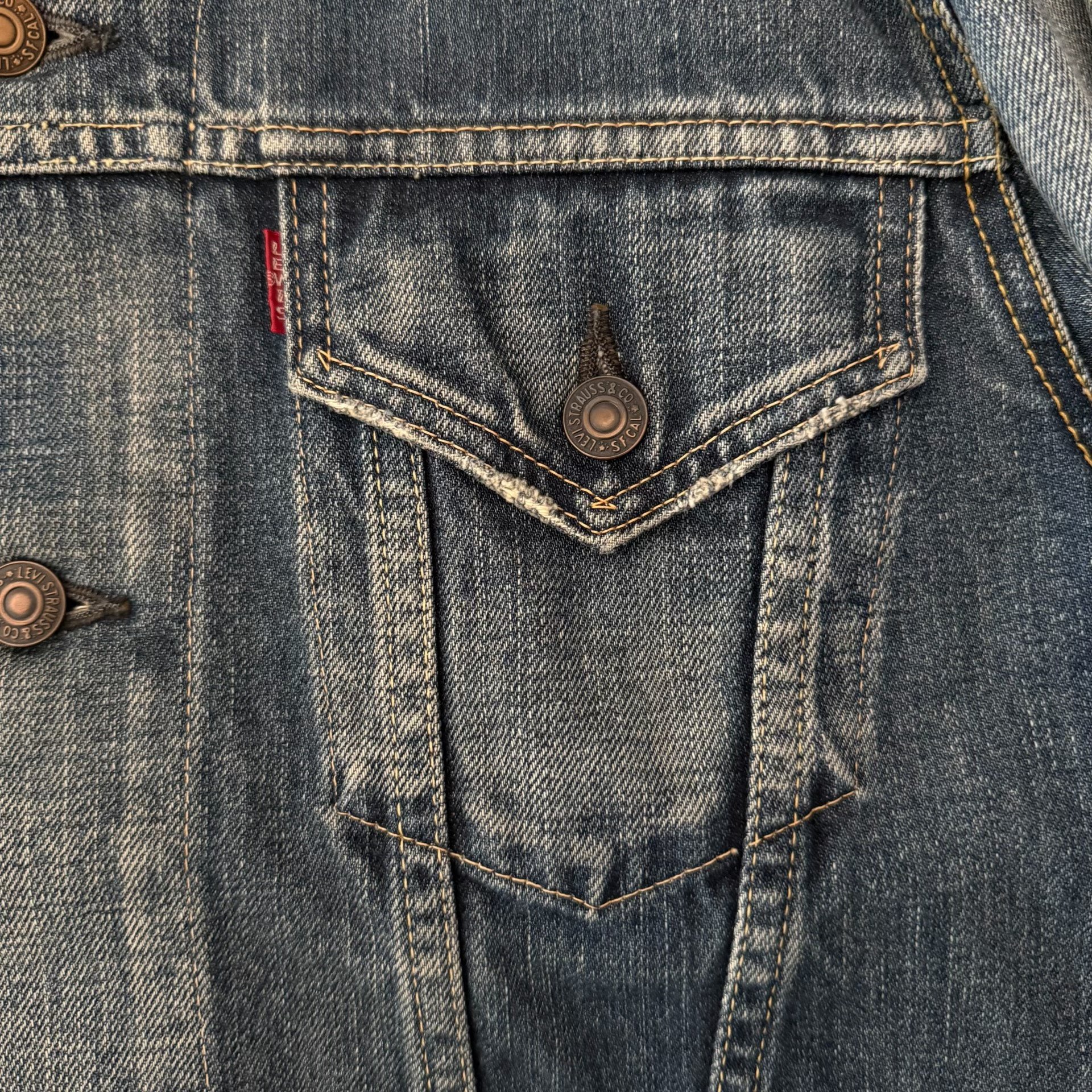 Levi's LVC70505 Denim Jacket — back