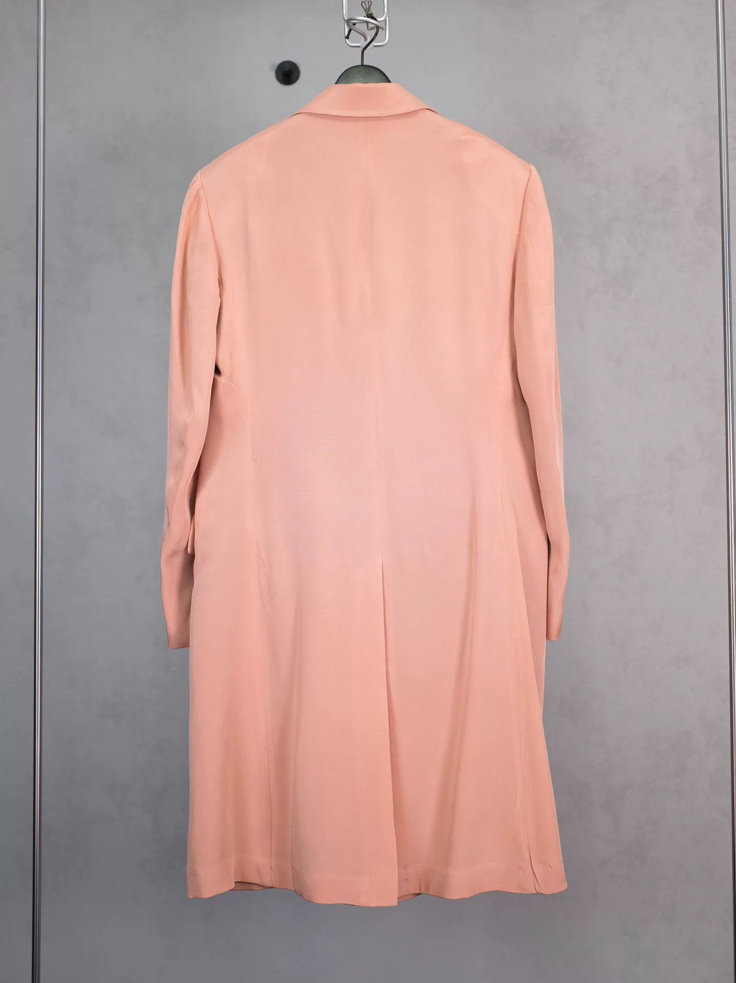 Yohji Yamamoto 10AW Light Pink Silk Coat — detail