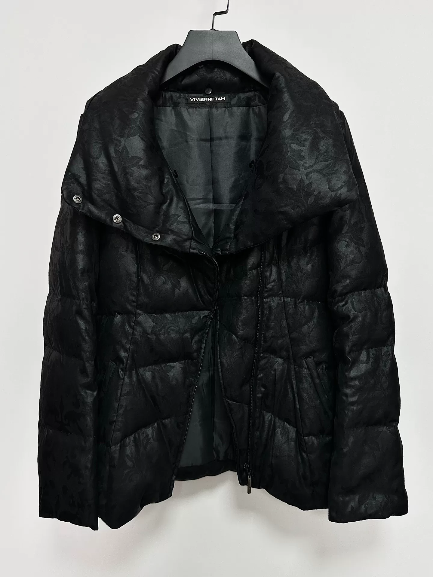Vivienne Tam Down Jacket — detail