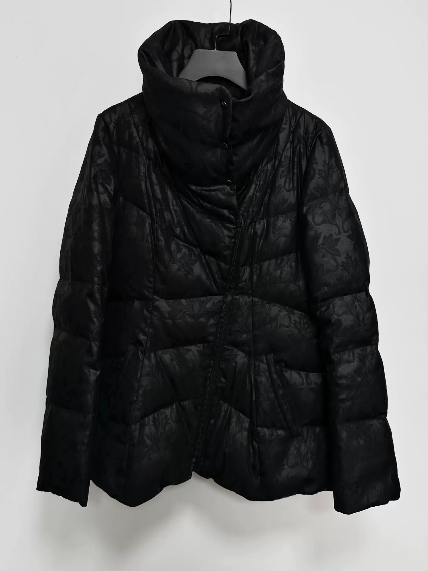 Vivienne Tam Down Jacket — back