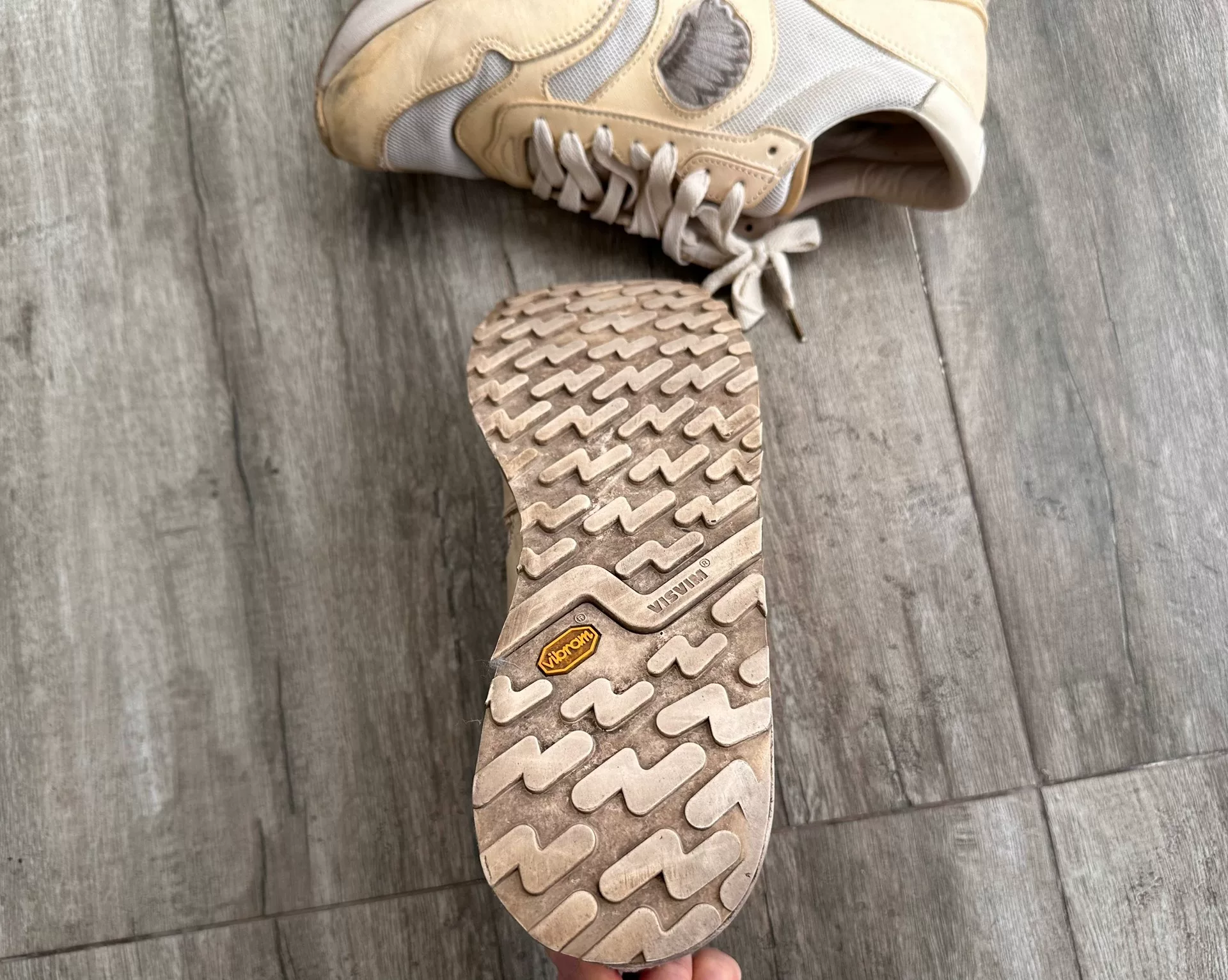 VISVIM ROLAND JOGGER HORSEHIDE SHOES — label