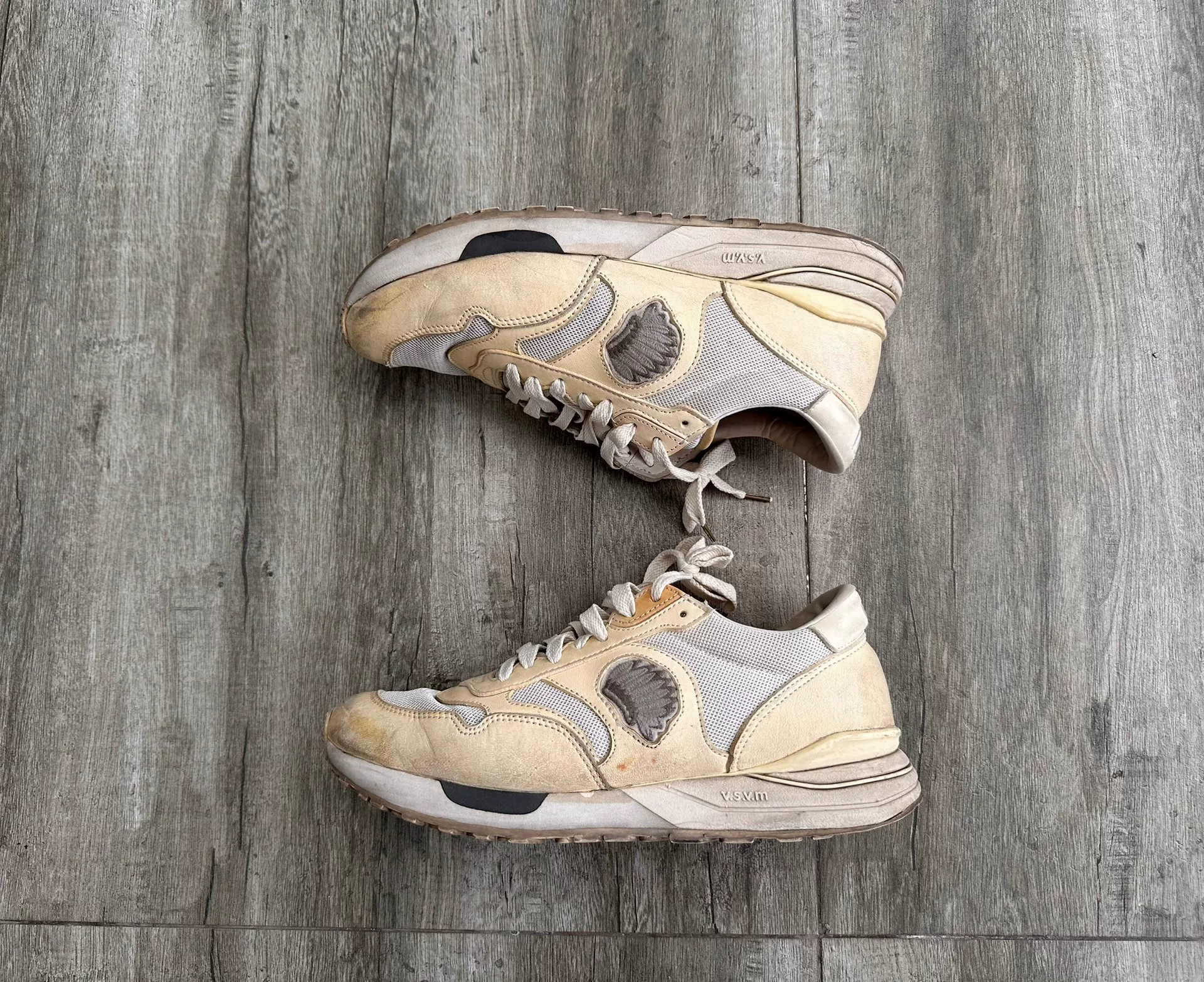 VISVIM ROLAND JOGGER HORSEHIDE SHOES — detail