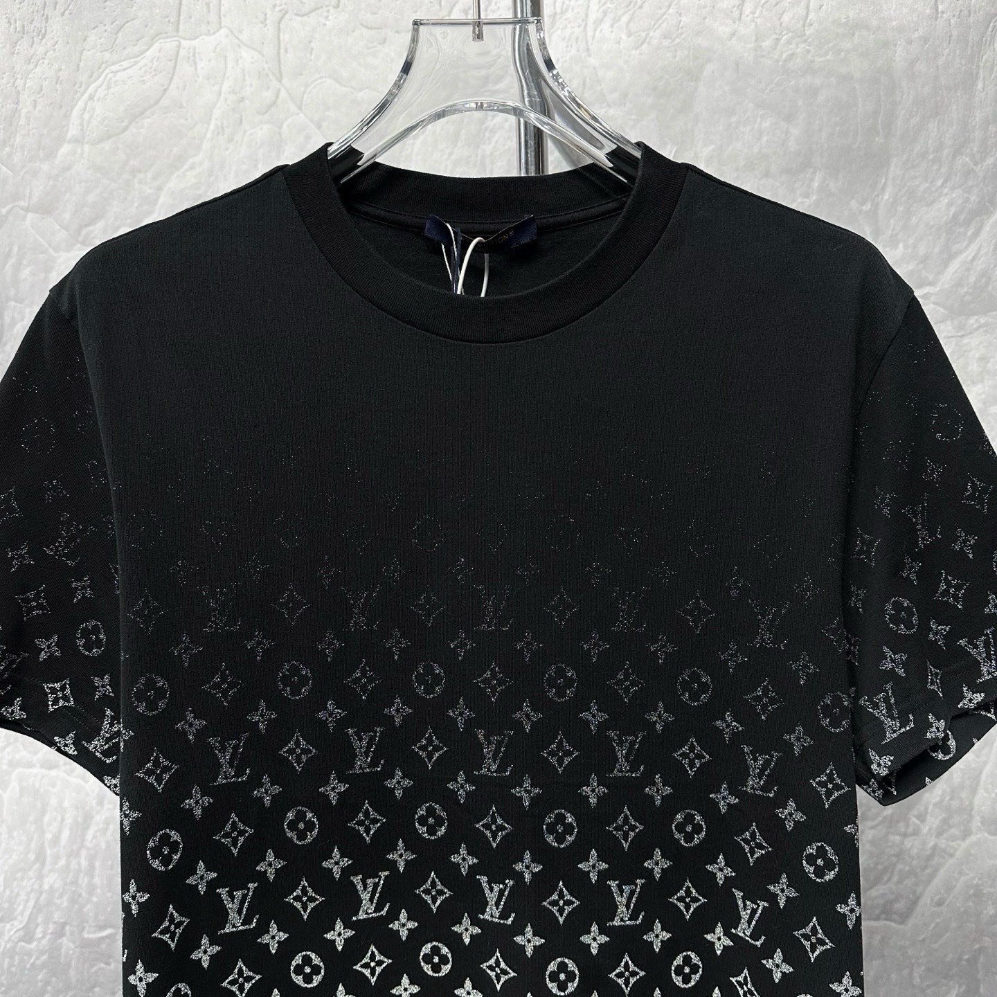 Louis Vuitton Gradient Monogram Short Sleeve — front