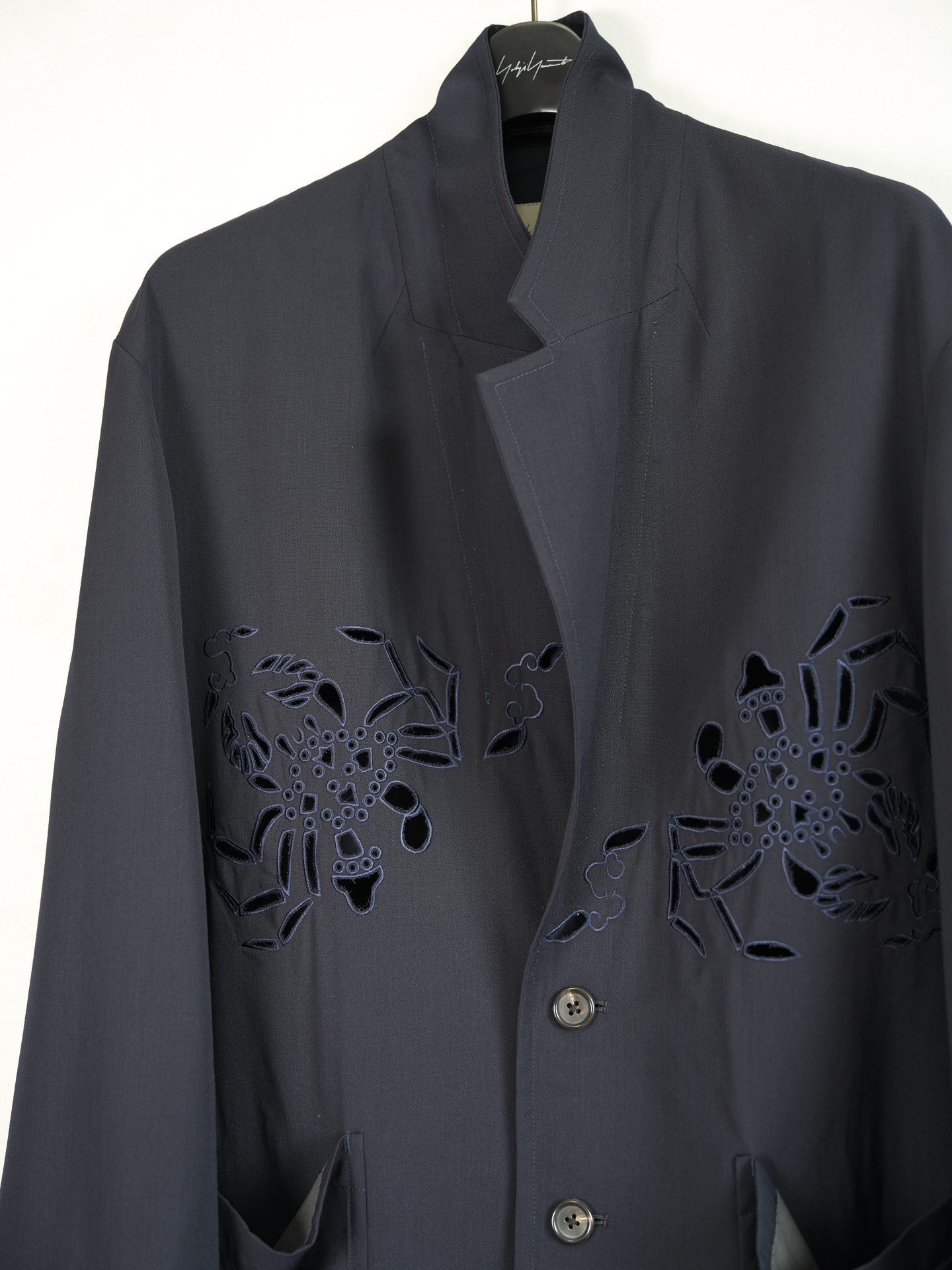 Yohji Yamamoto 96SS Crab Hollow Suit — detail