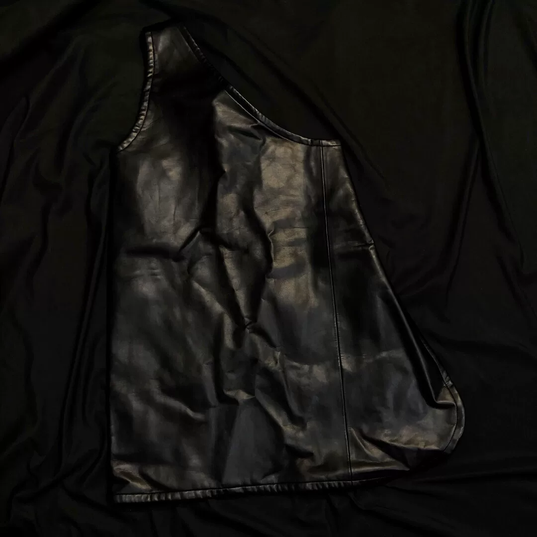 Comme des Garçons 18FW Leather Vest — front