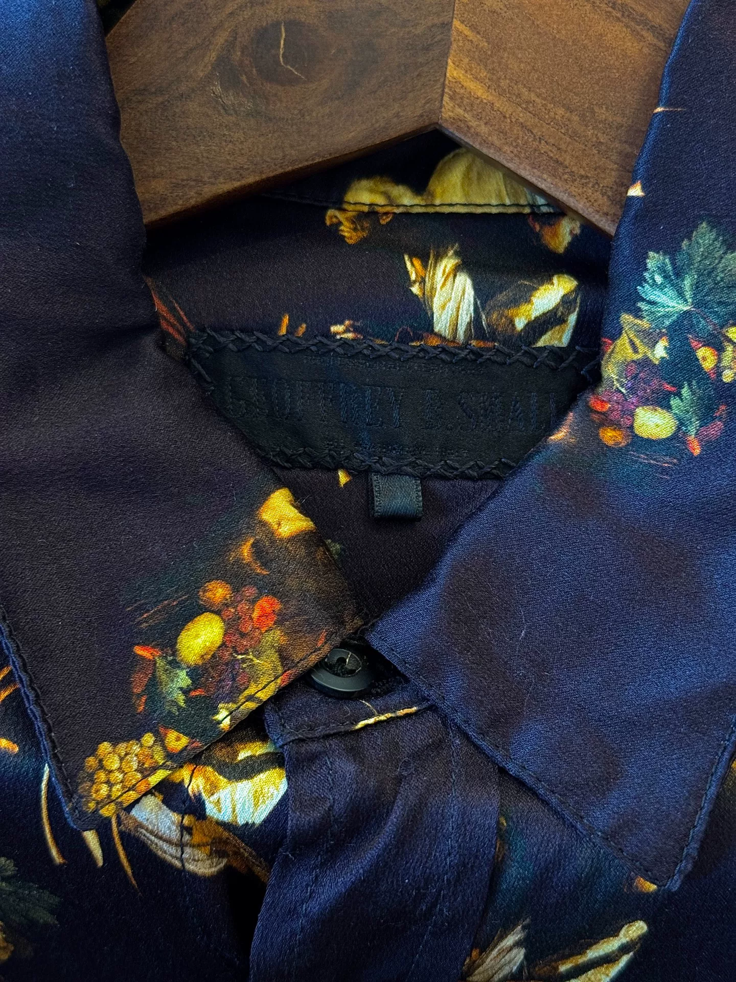 Geoffrey b small Caravaggio Silk Shirt — detail