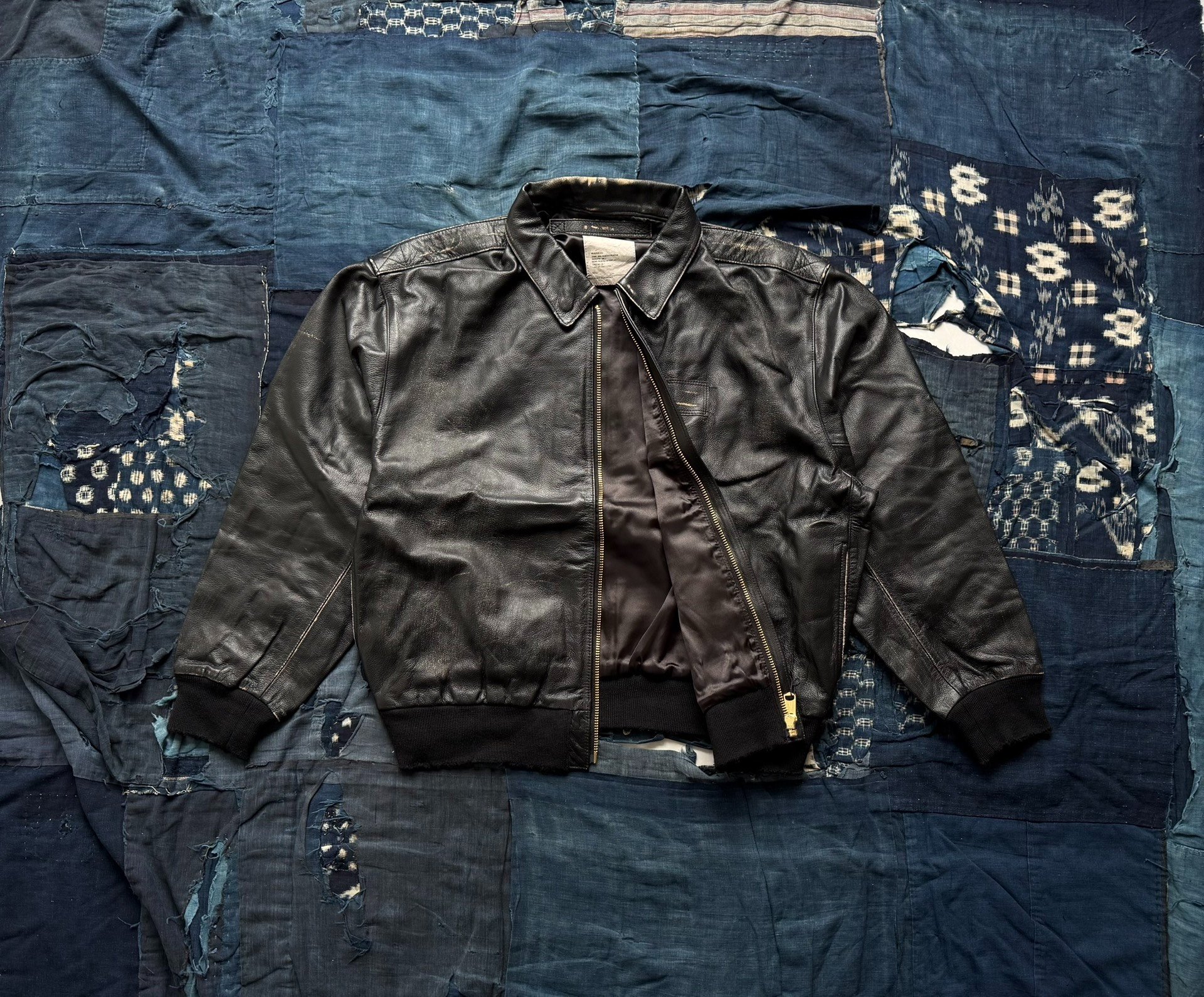 MADNESS LEATHER A2 AVIATOR JACKET — detail