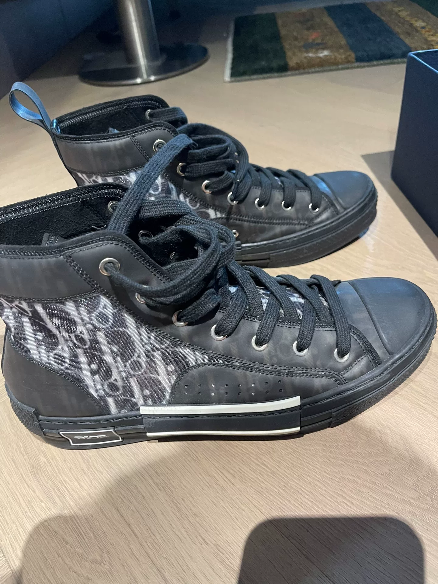 Dior B23 High Top — front