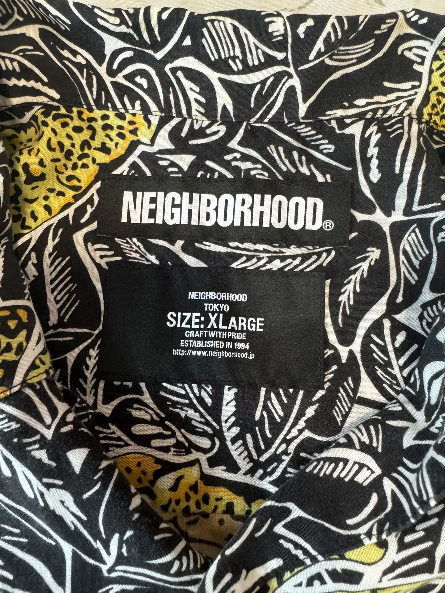 Neighborhood 19ss Hawaiian Leopard Print Shirt — detail