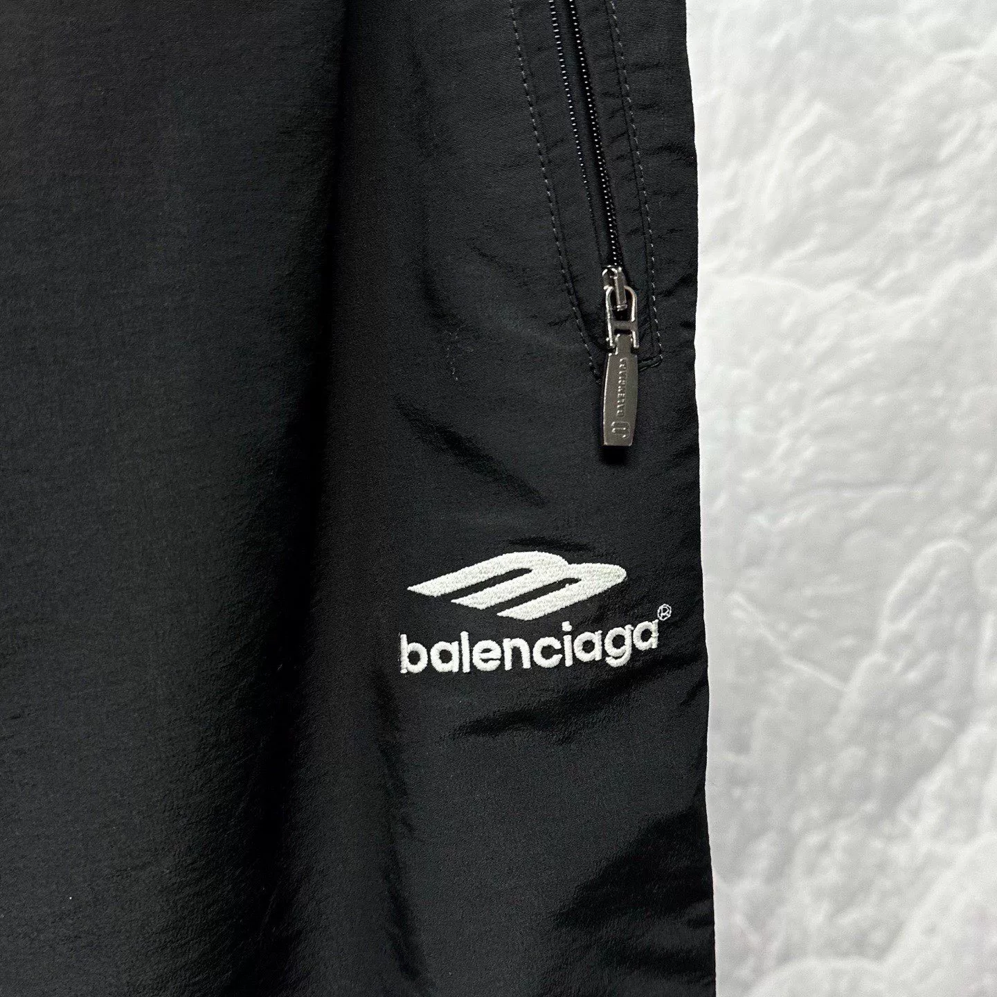 Balenciaga 3B Logo Embroidered Zip Straight Pants — detail