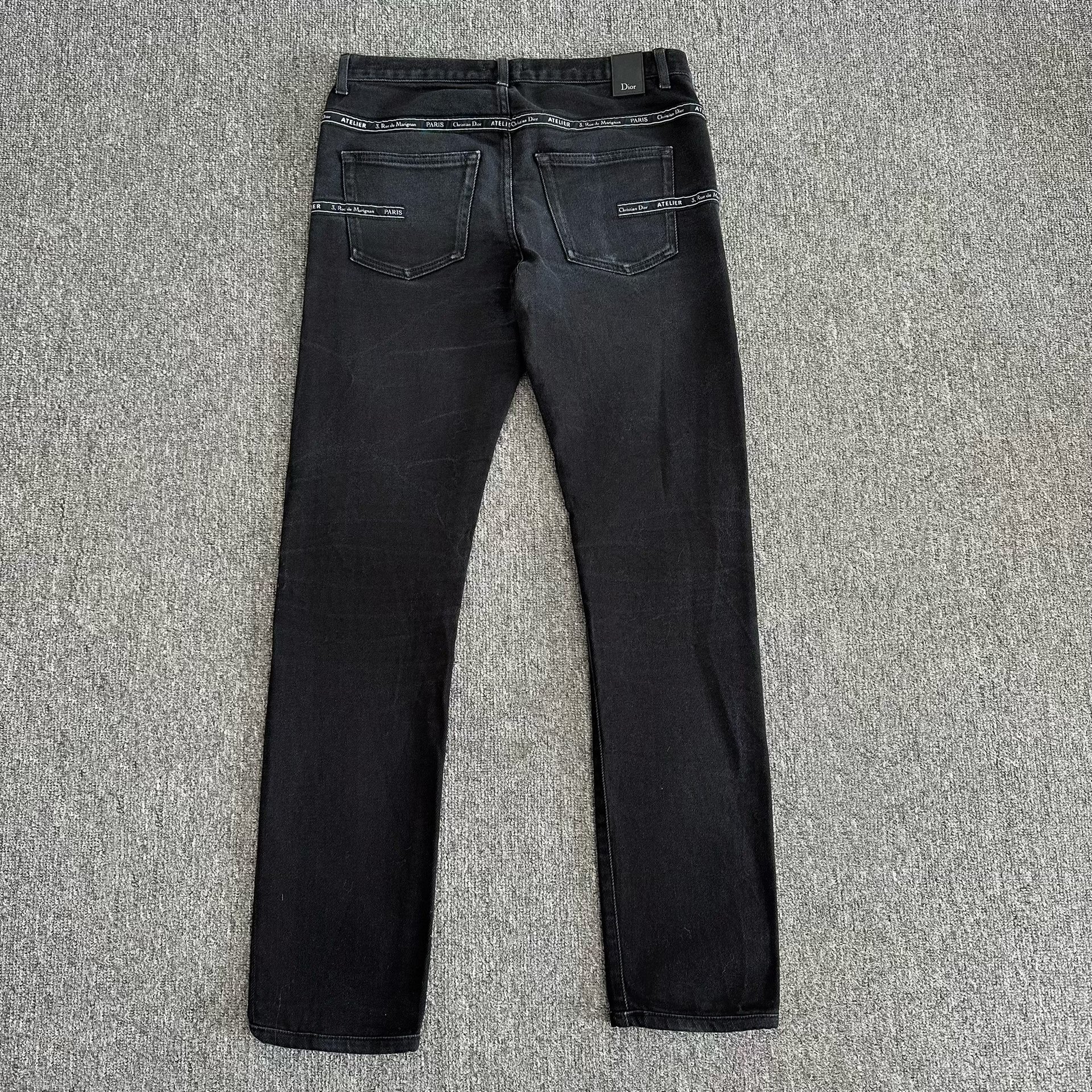 Dior Black Atelire Slogan Straight Jeans — detail