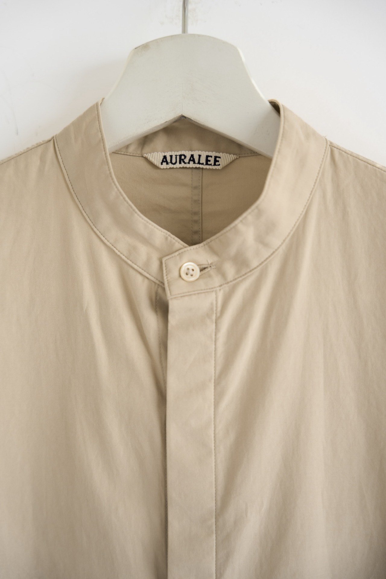 Auralee 21ss Hidden Button Stand-Collar Shirt — detail