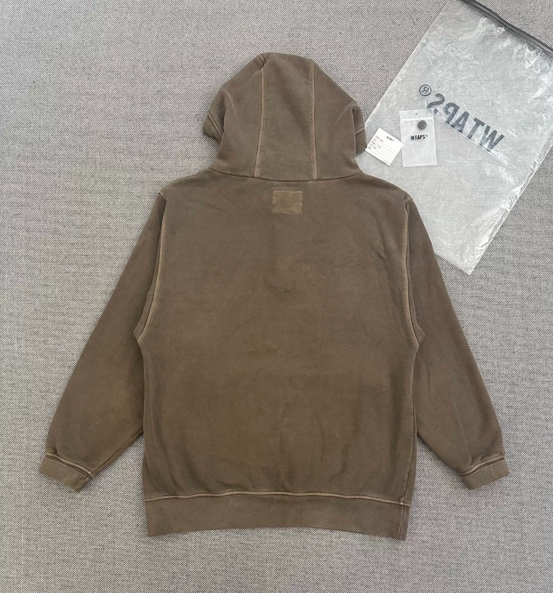 WTAPS 20AW SIGN Hooded Sweatshirt — front