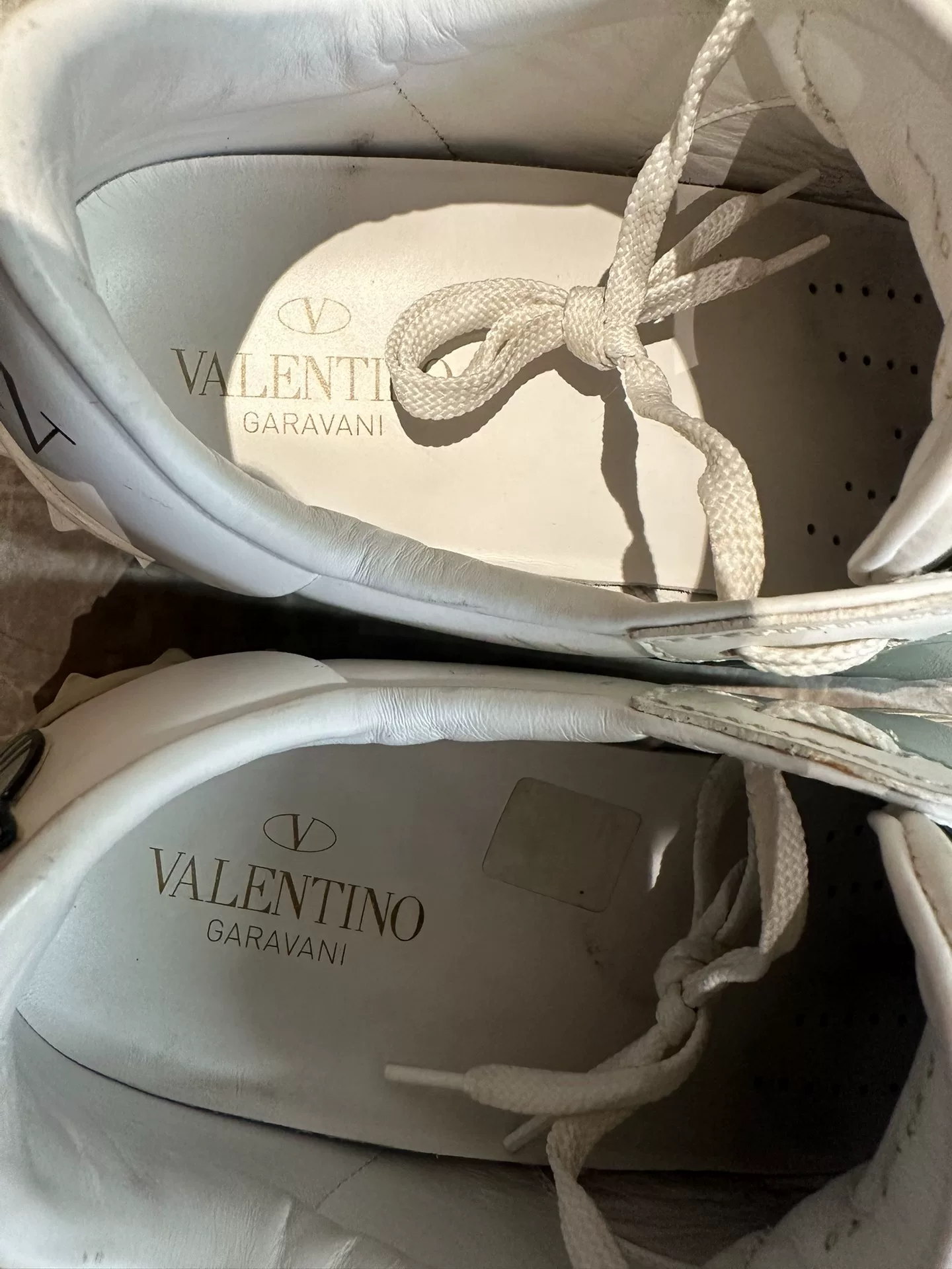 Valentino VLTN Cat Limited Sneakers — label