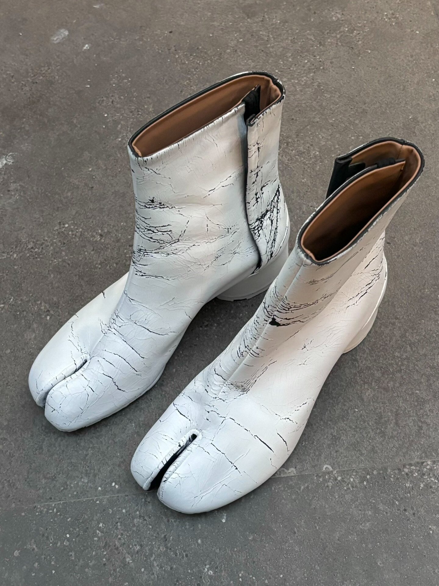 Maison Margiela 3cm Painted Tabi Boots