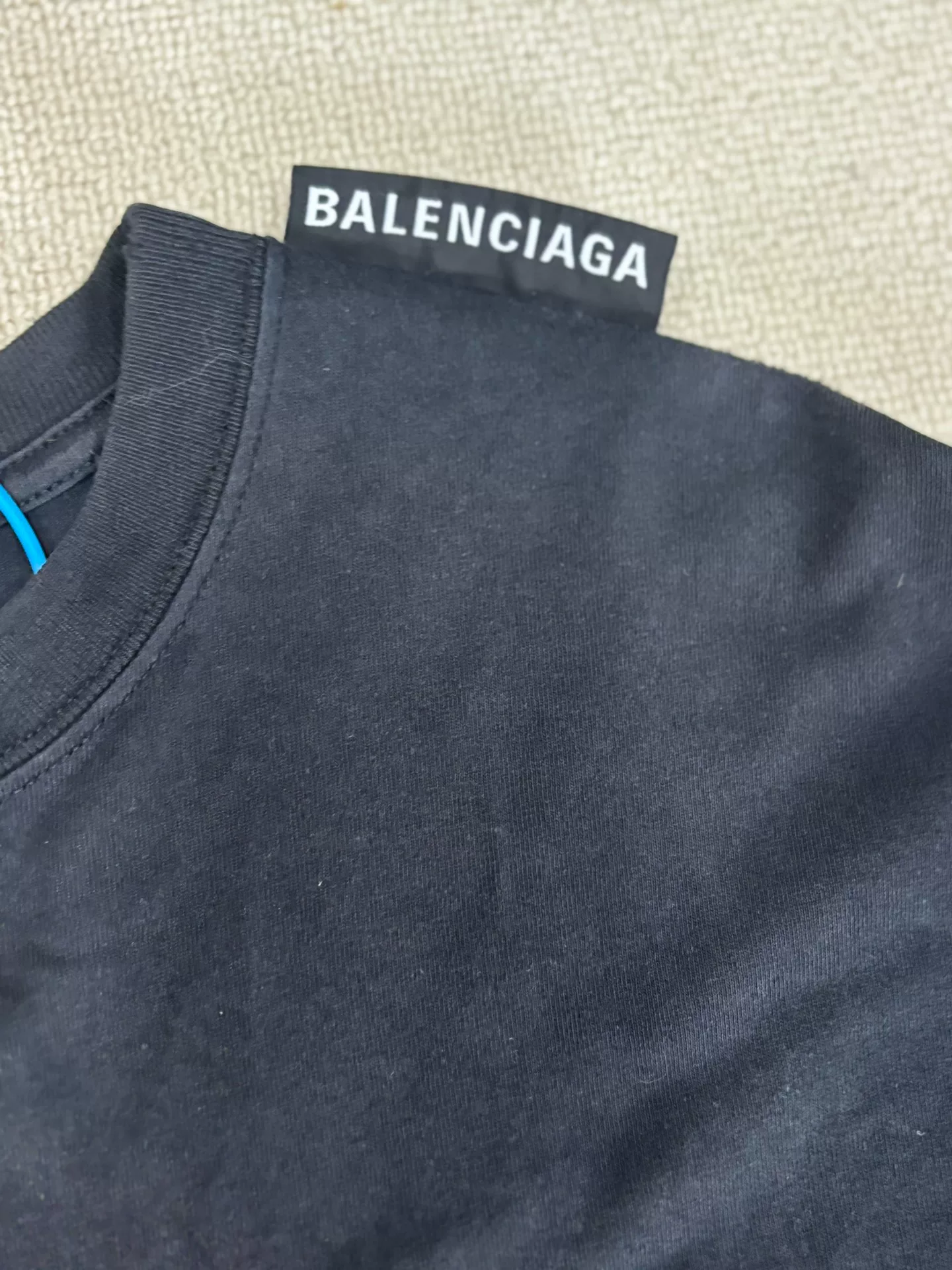 Balenciaga Shoulder Logo Short-Sleeve T-Shirt — detail