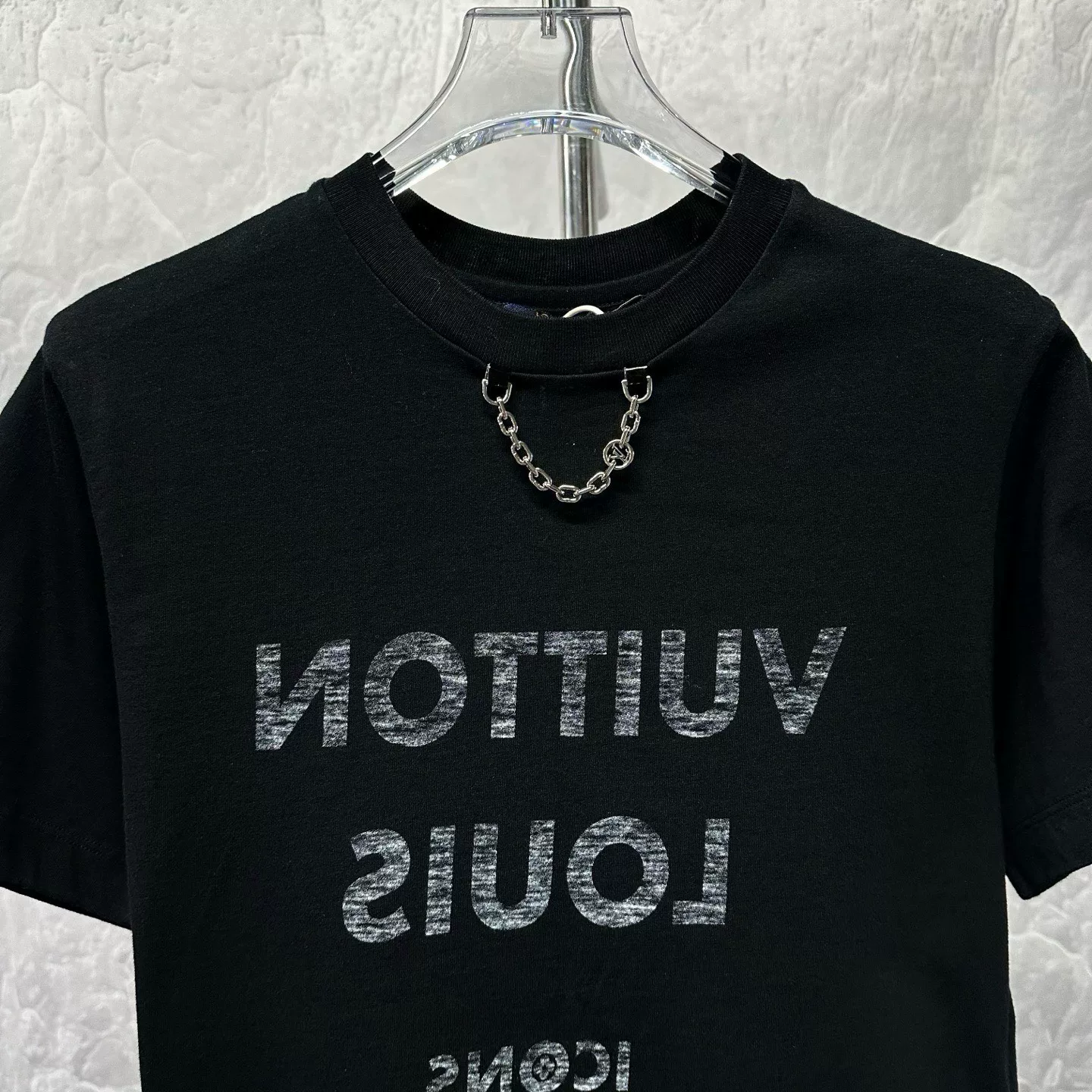 Louis Vuitton ICONS Print Chain T-Shirt — back