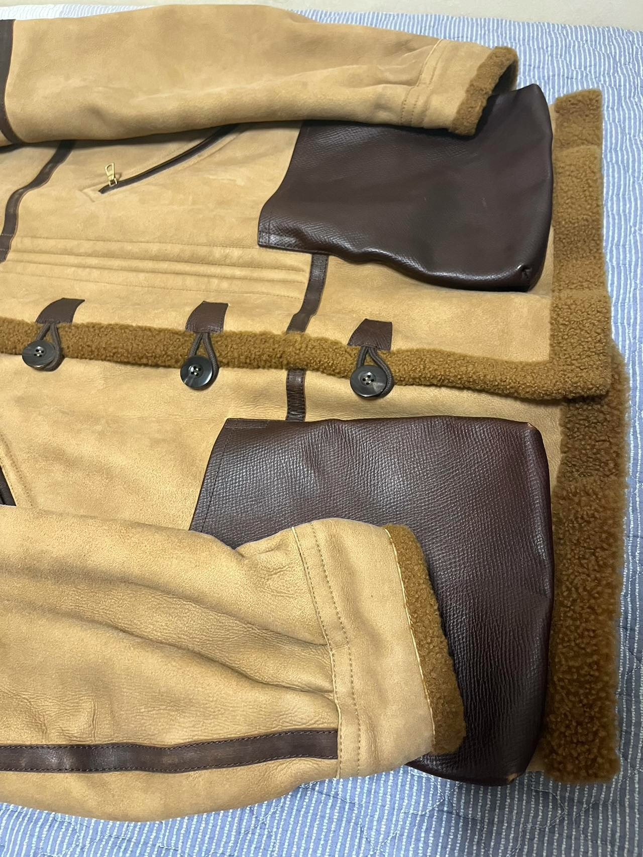 visvim 18AW Hudson Suede Fur-Lined Jacket — label