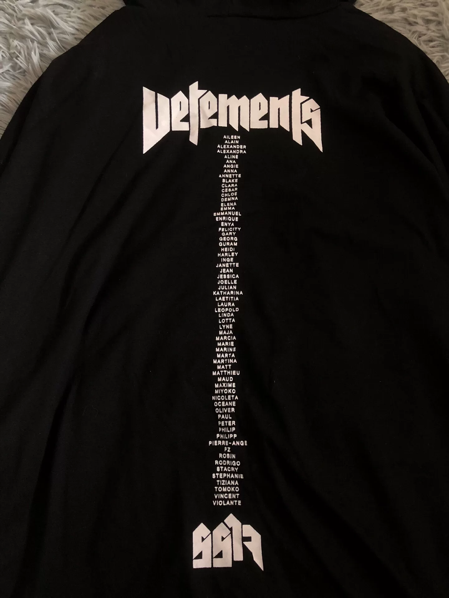 Vetements 17SS Staff Logo Hoodie — label