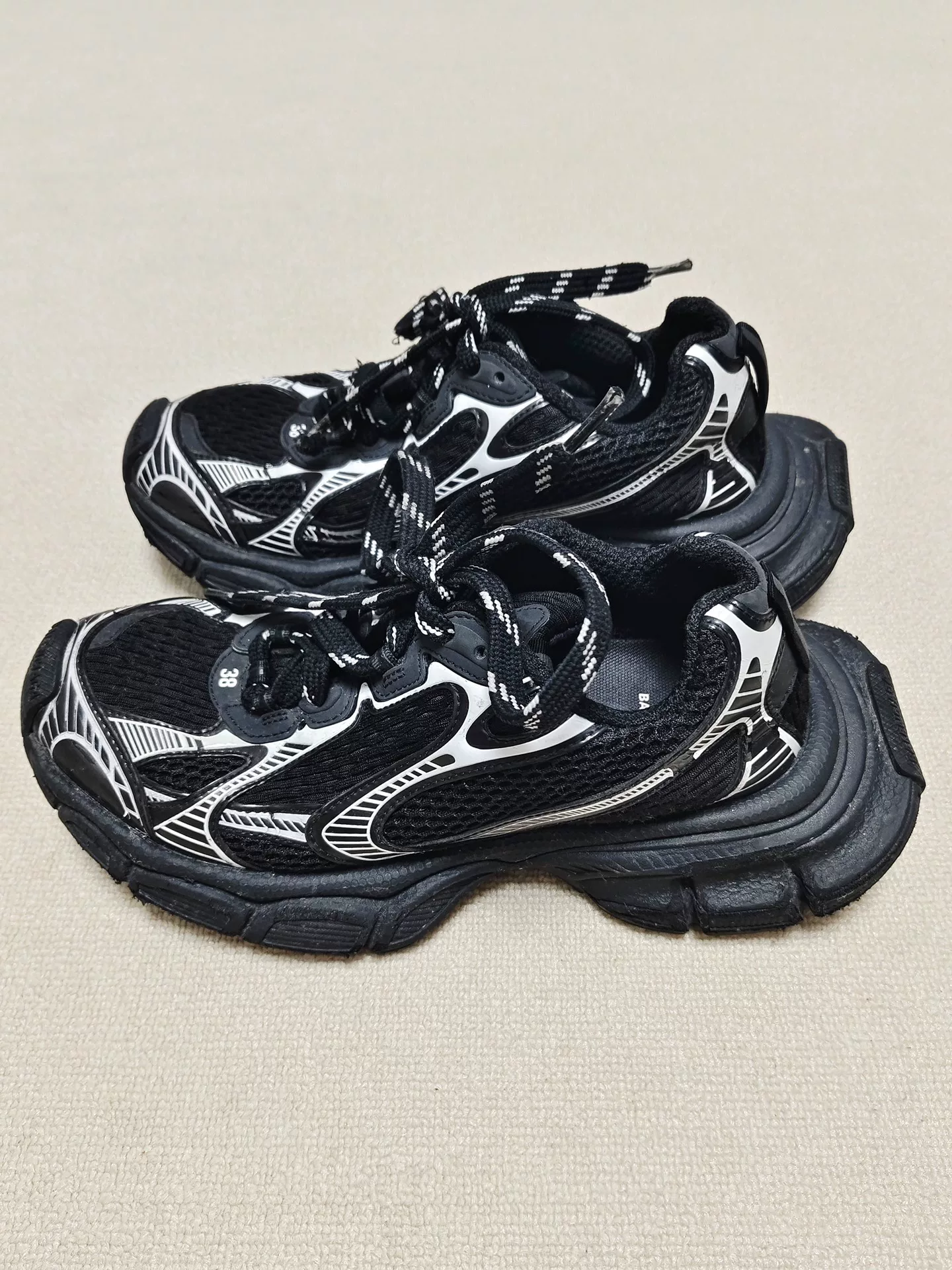 Balenciaga 3XL Low-Top Sneakers