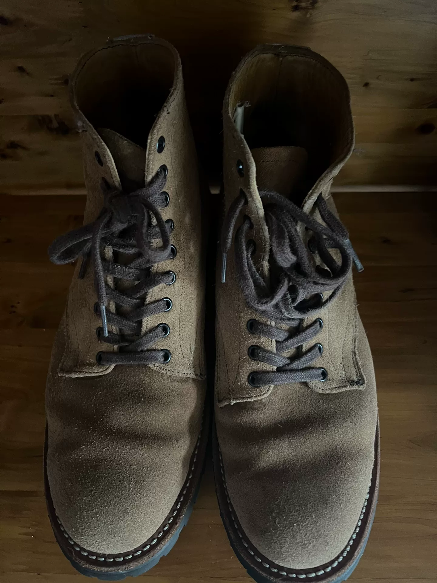 Yuketen Vintage Canadian Suede Boots — detail