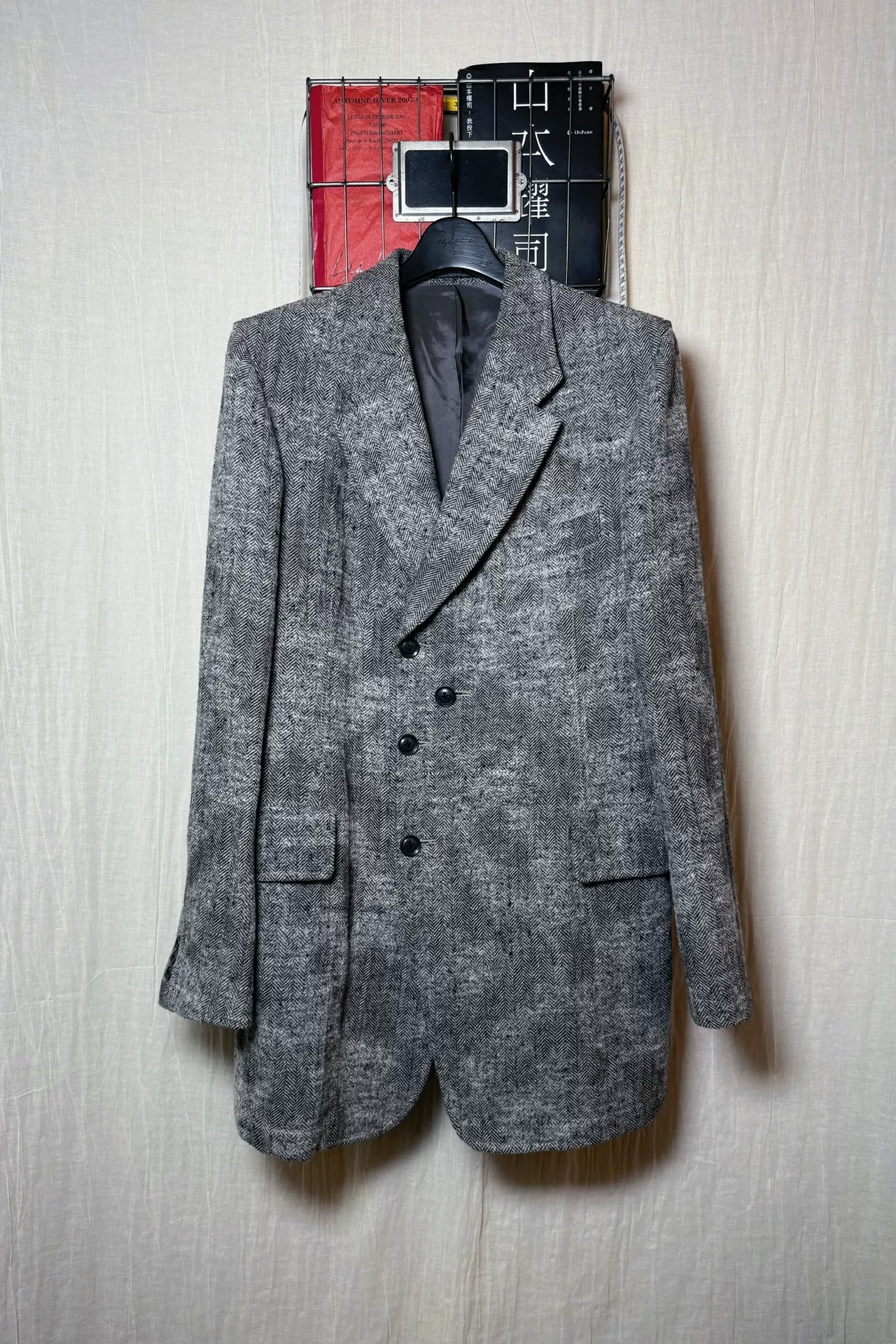 Yohji Yamamoto 11AW Crow Coat — detail