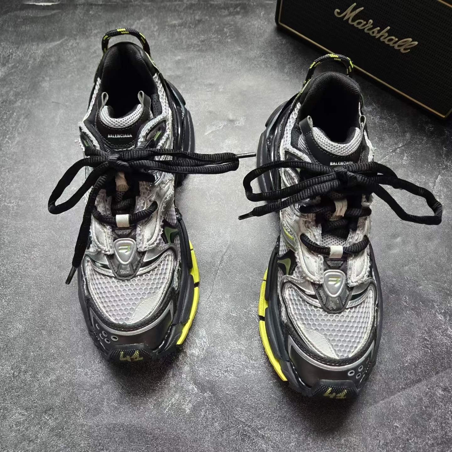 Balenciaga Runner 2.0 Sneakers — front