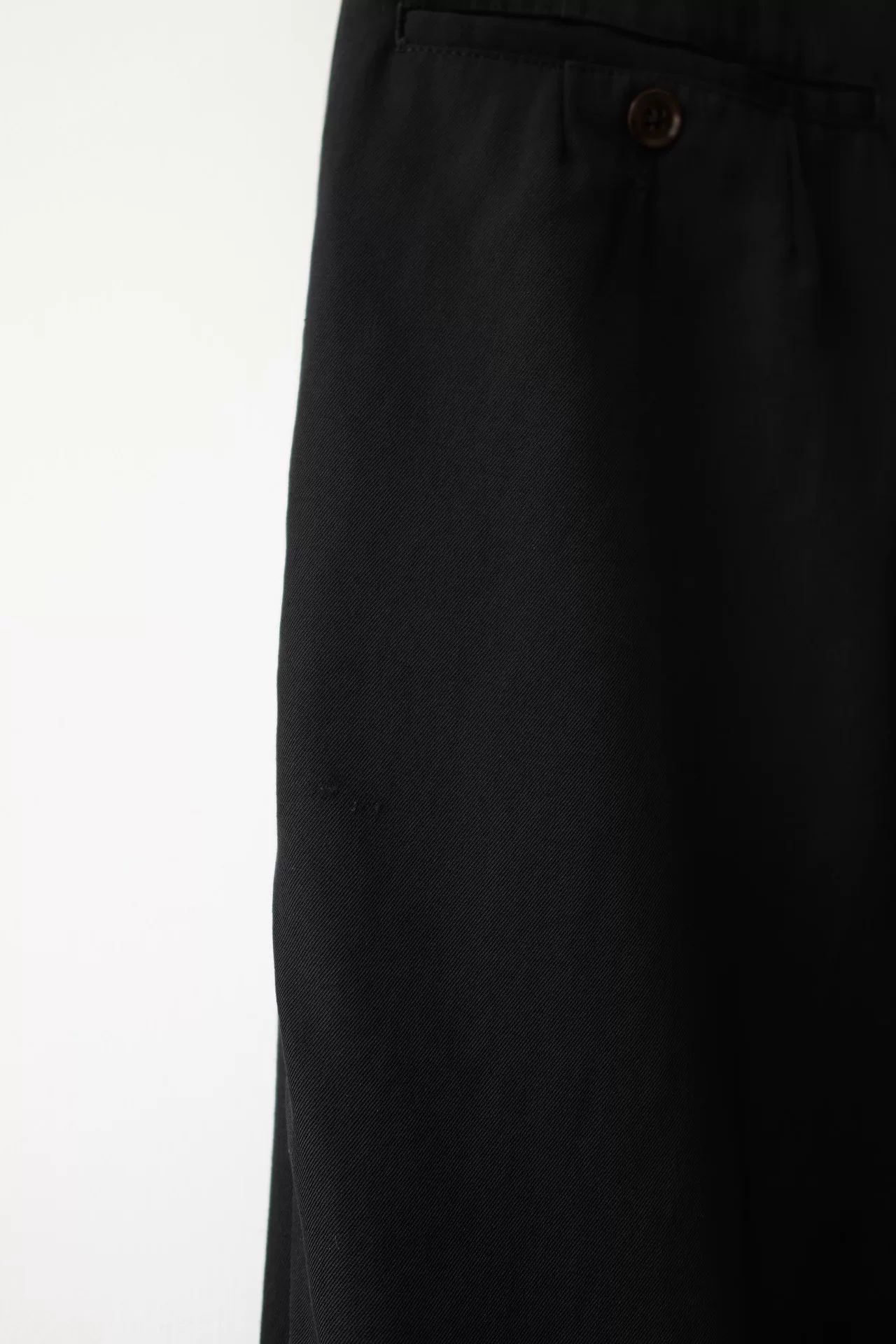 Yohji Yamamoto Pour Homme Double-Pleated Trousers — detail
