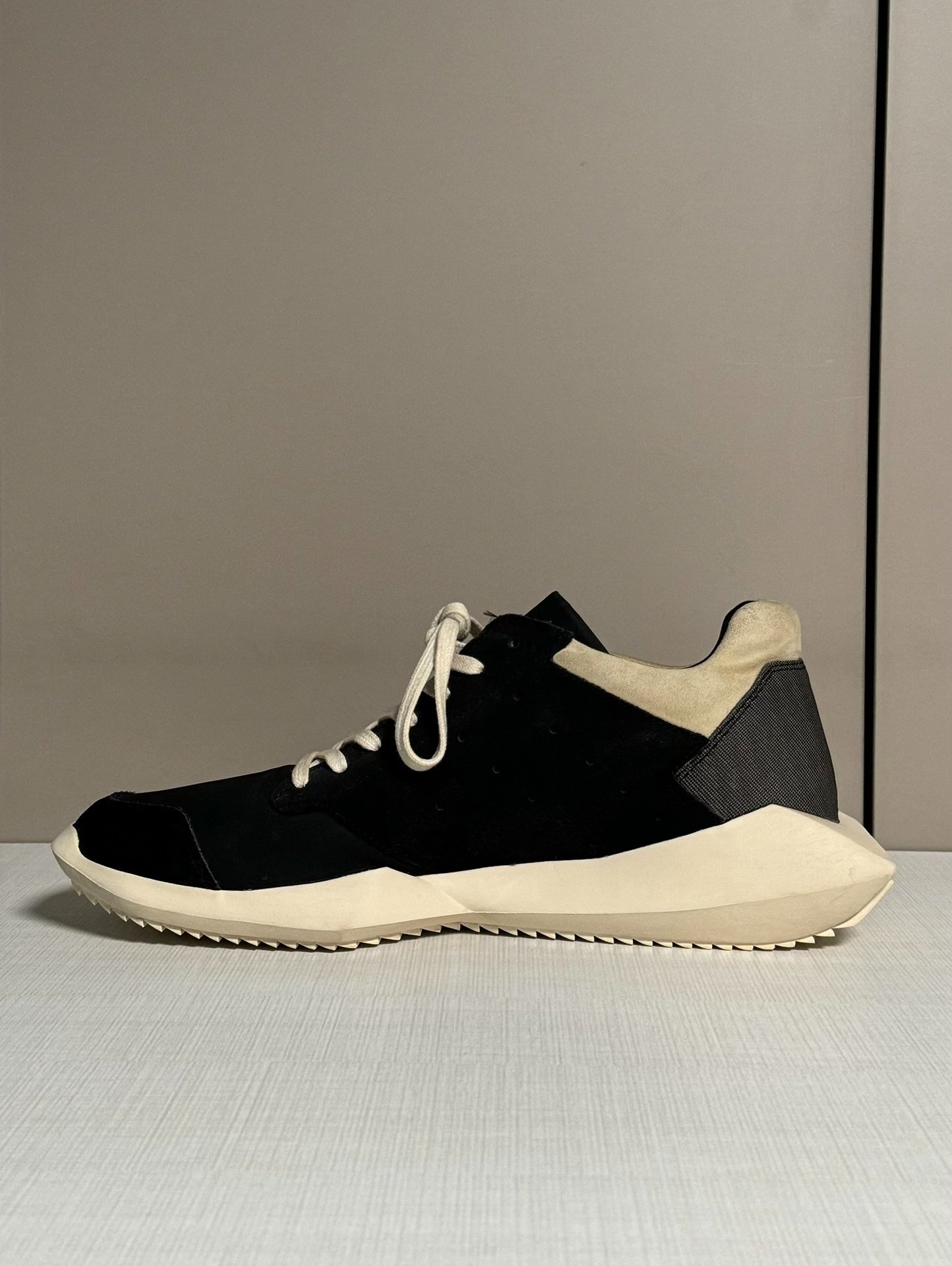 Rick Owens x Adidas Tech Runner Sneakers — label