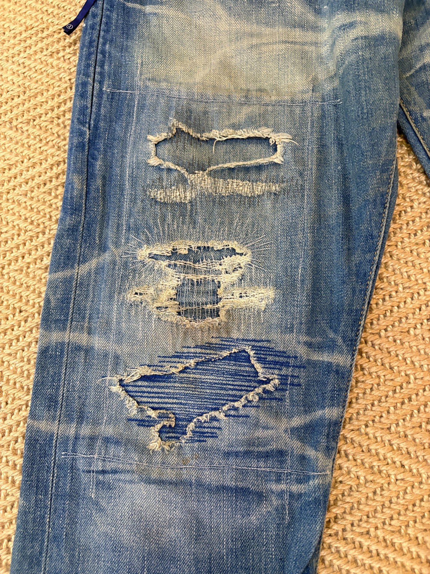 Vanquish & Fragment Cropped Denim Jeans — detail