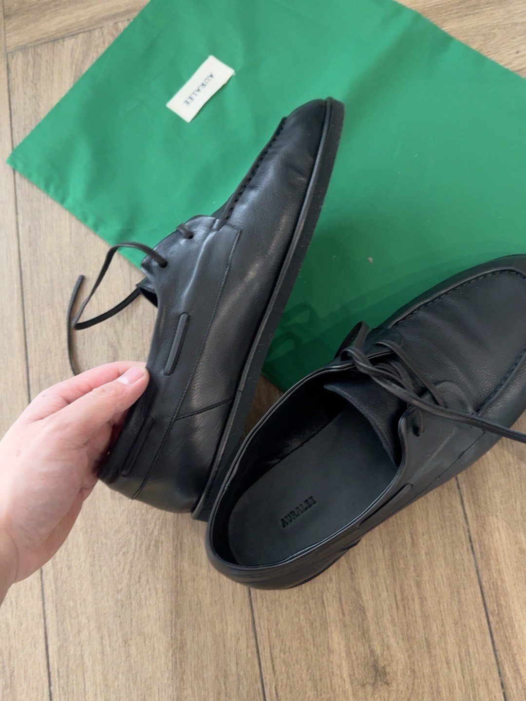 AURALEE SOFT LEATHER DECK SHOES — back