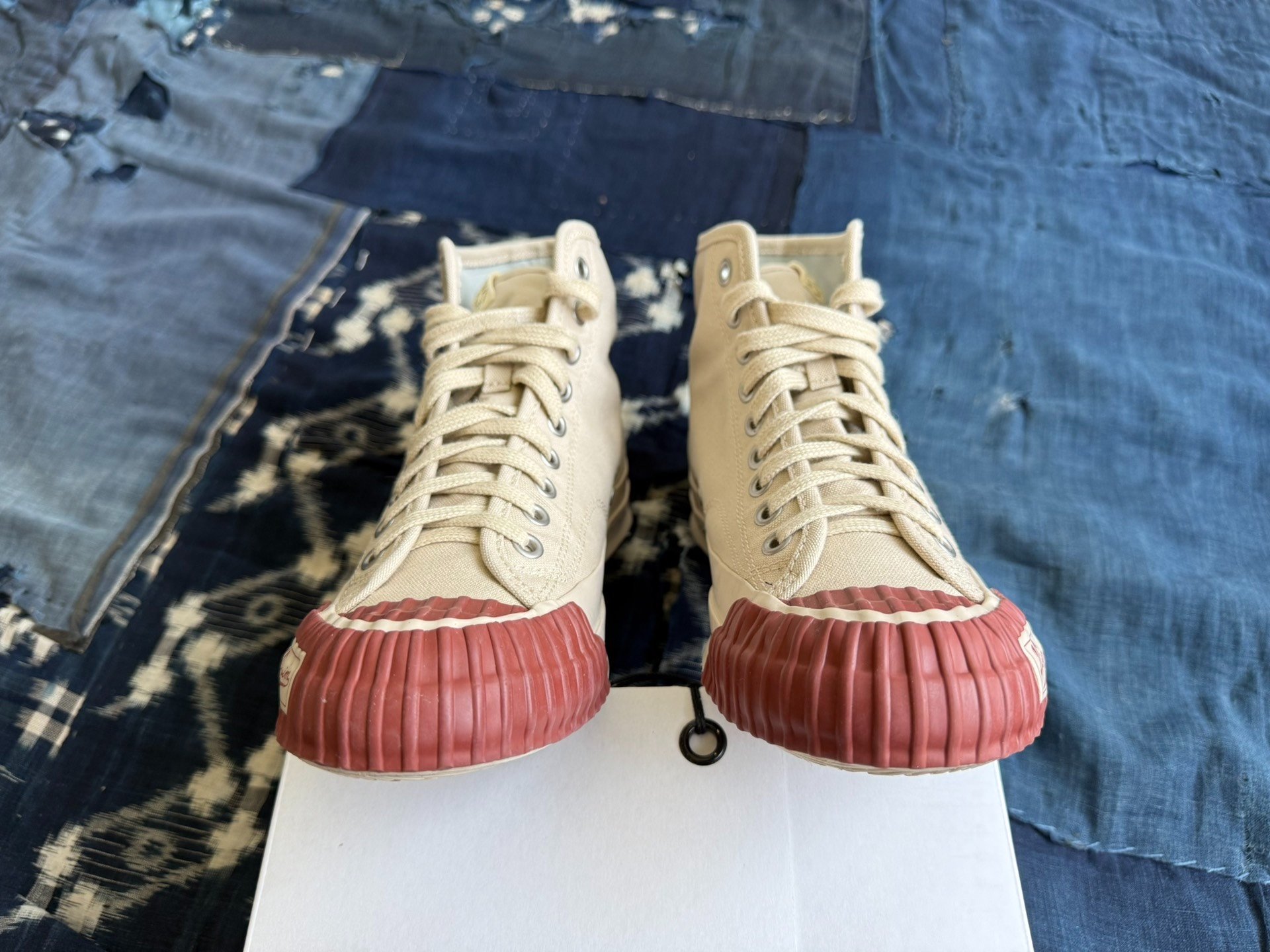 VISVIM 25AW SKAGWAY HI ALTA High-Top Sneakers — label