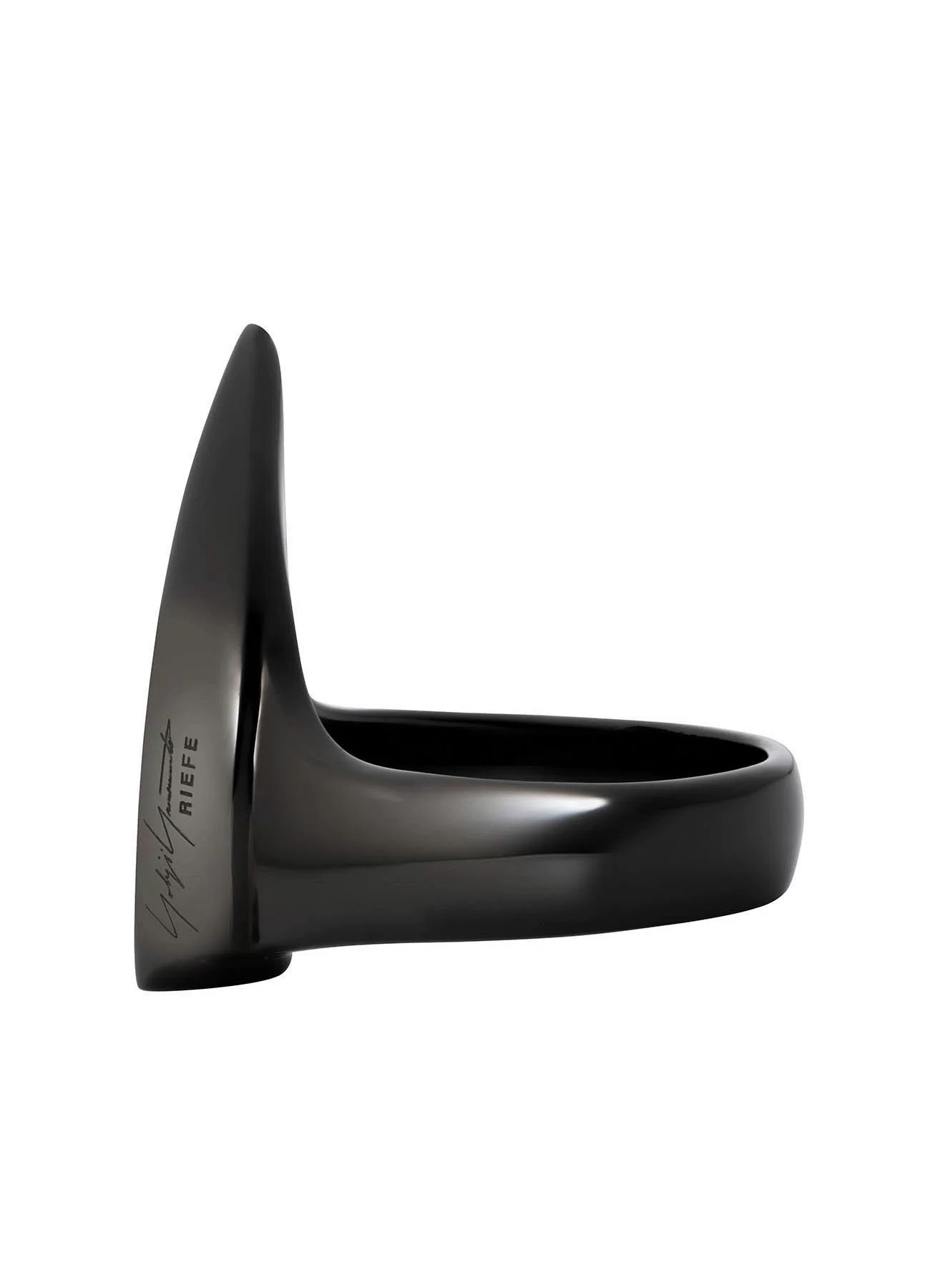 Yohji Yamamoto RIEFE Bear Claw Ring — detail