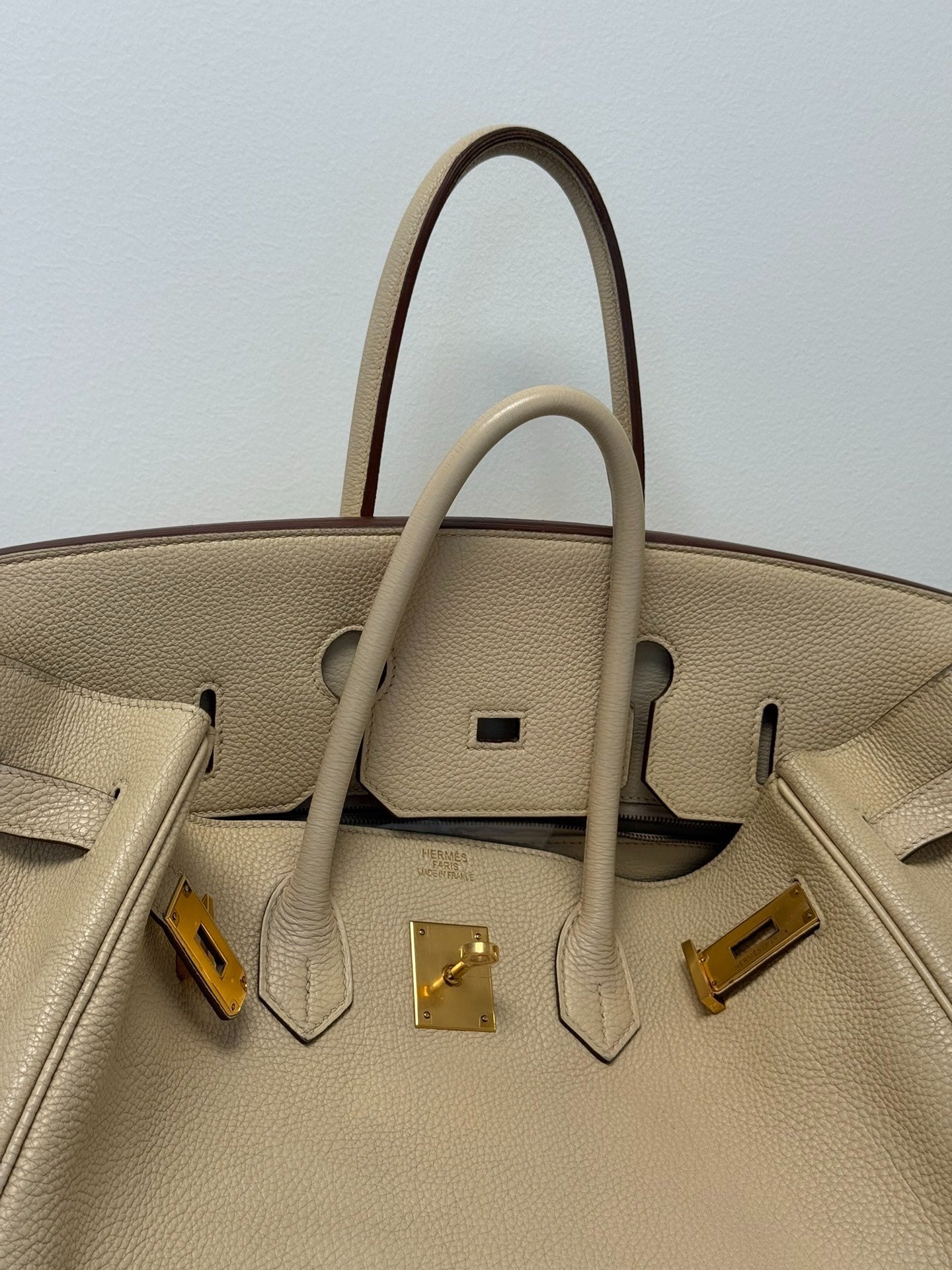 Hermès Birkin 35 Togo Leather Gold Hardware — front