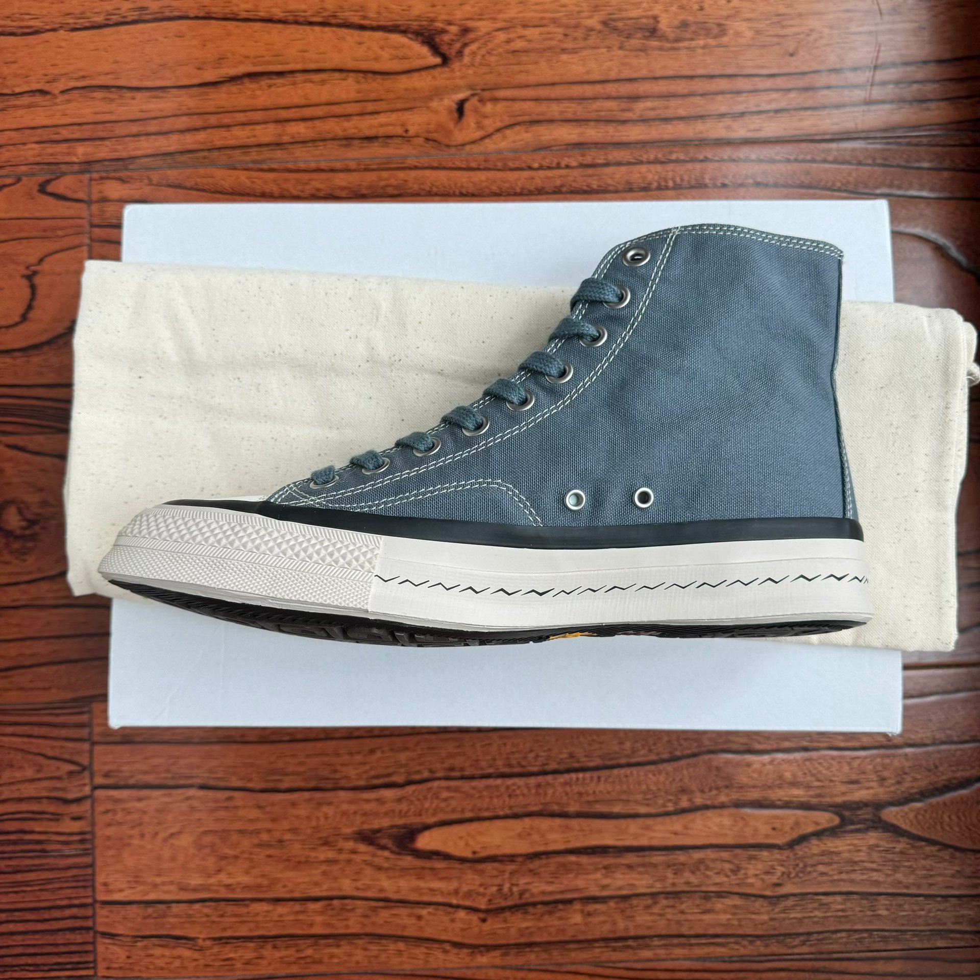 Visvim 26SS Skagway Hi Canvas Shoes — back