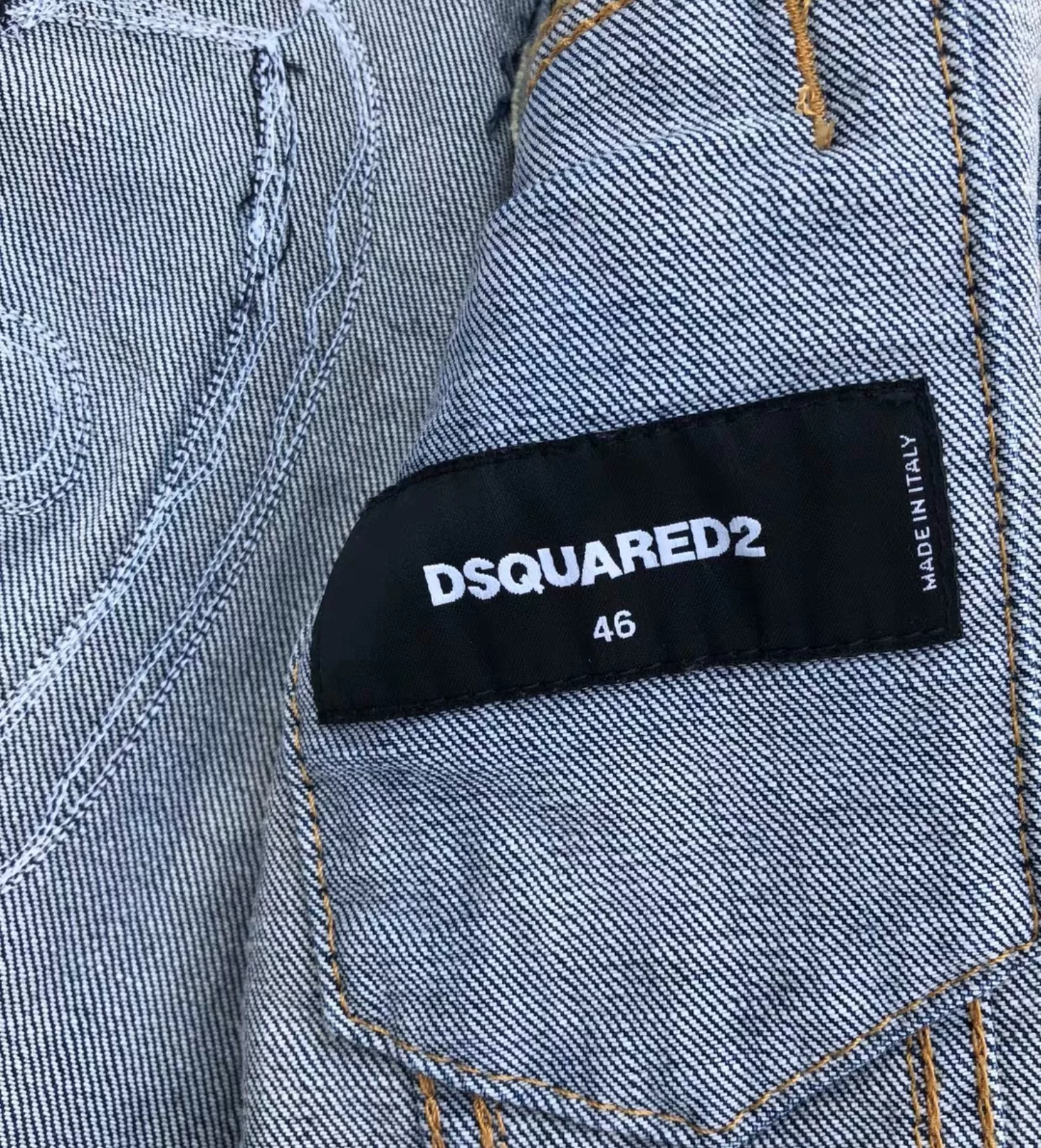 Dsquared2 Blue Denim Jacket with Splatter — label