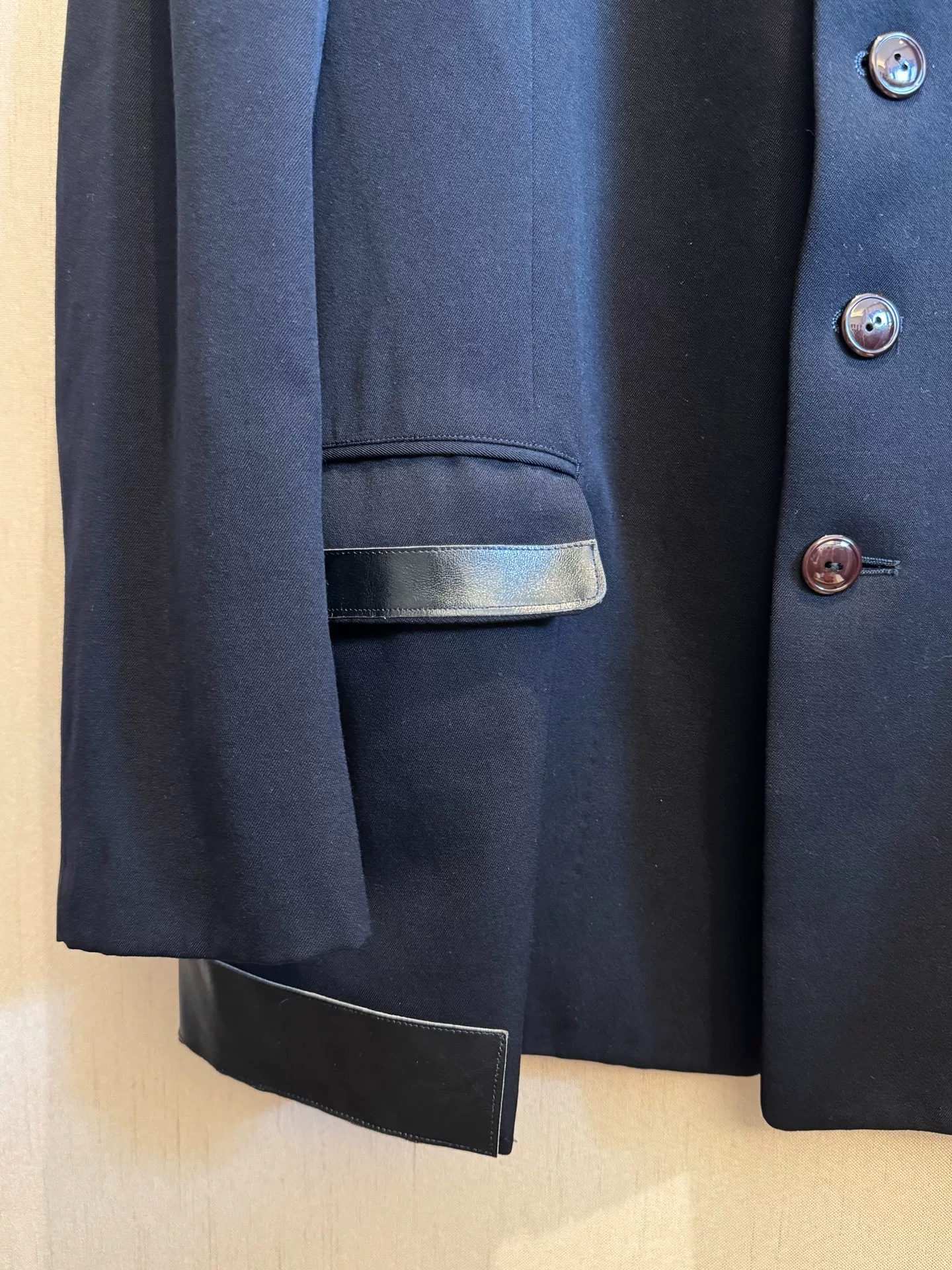 Yohji Yamamoto 91AW Leather Patch Blazer — detail