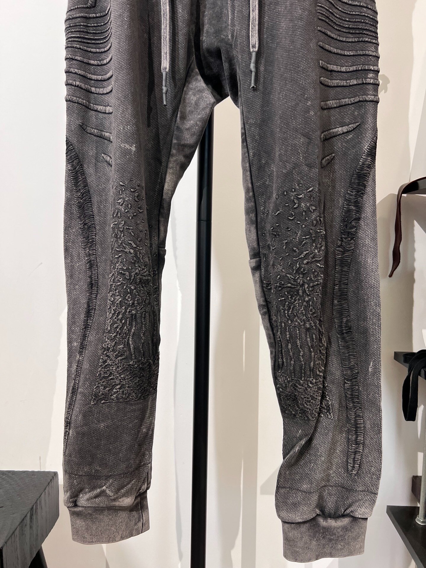 Boris Bidjan Saberi 11by bbs P13 Joggers — label