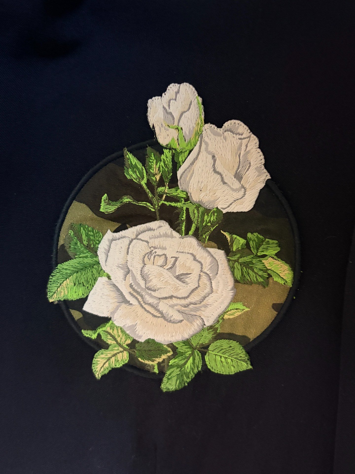 Dior Homme 16ss Runway Camellia Suit — detail