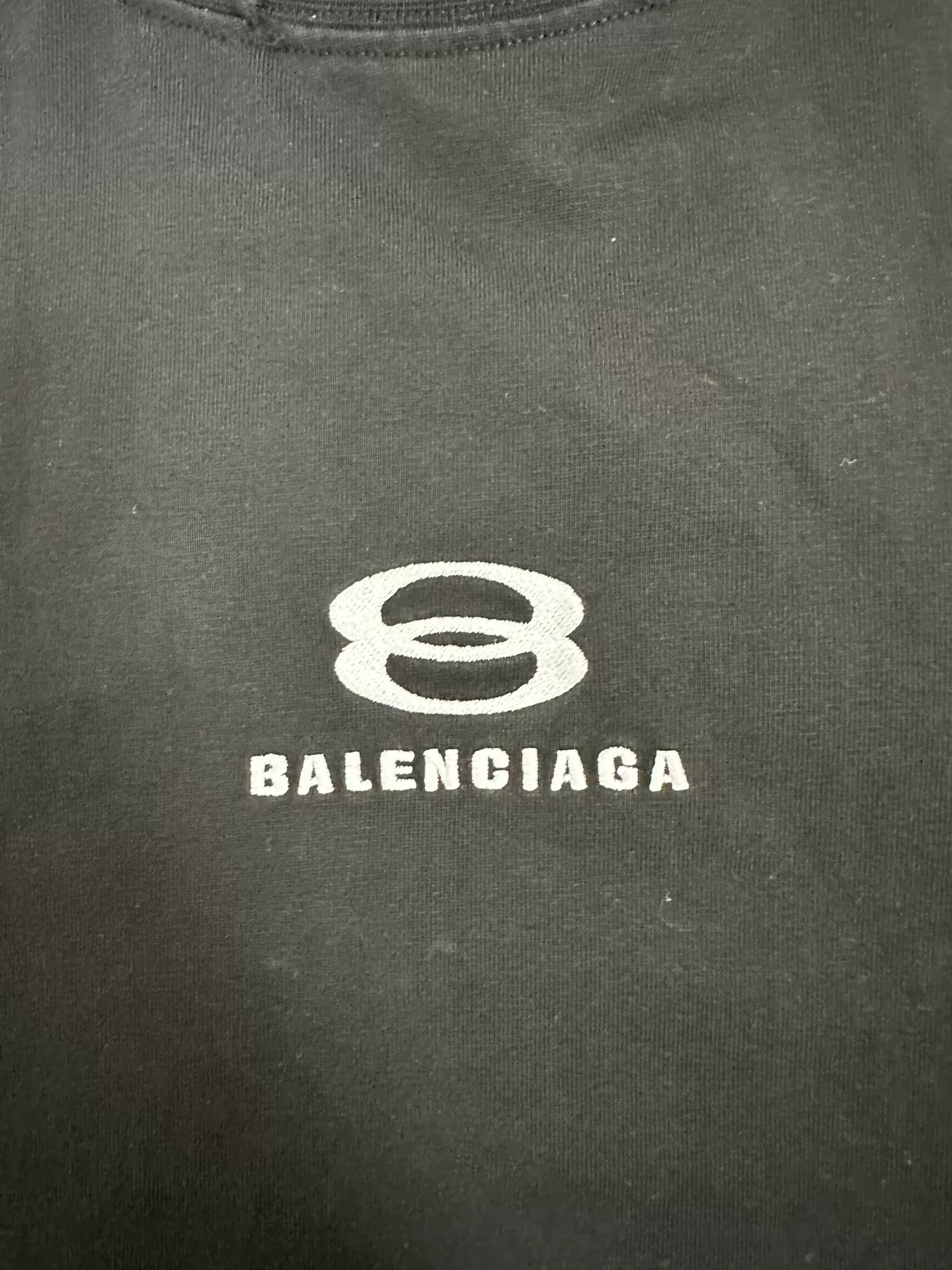 Balenciaga Logo Loose Fit Black T-shirt — detail