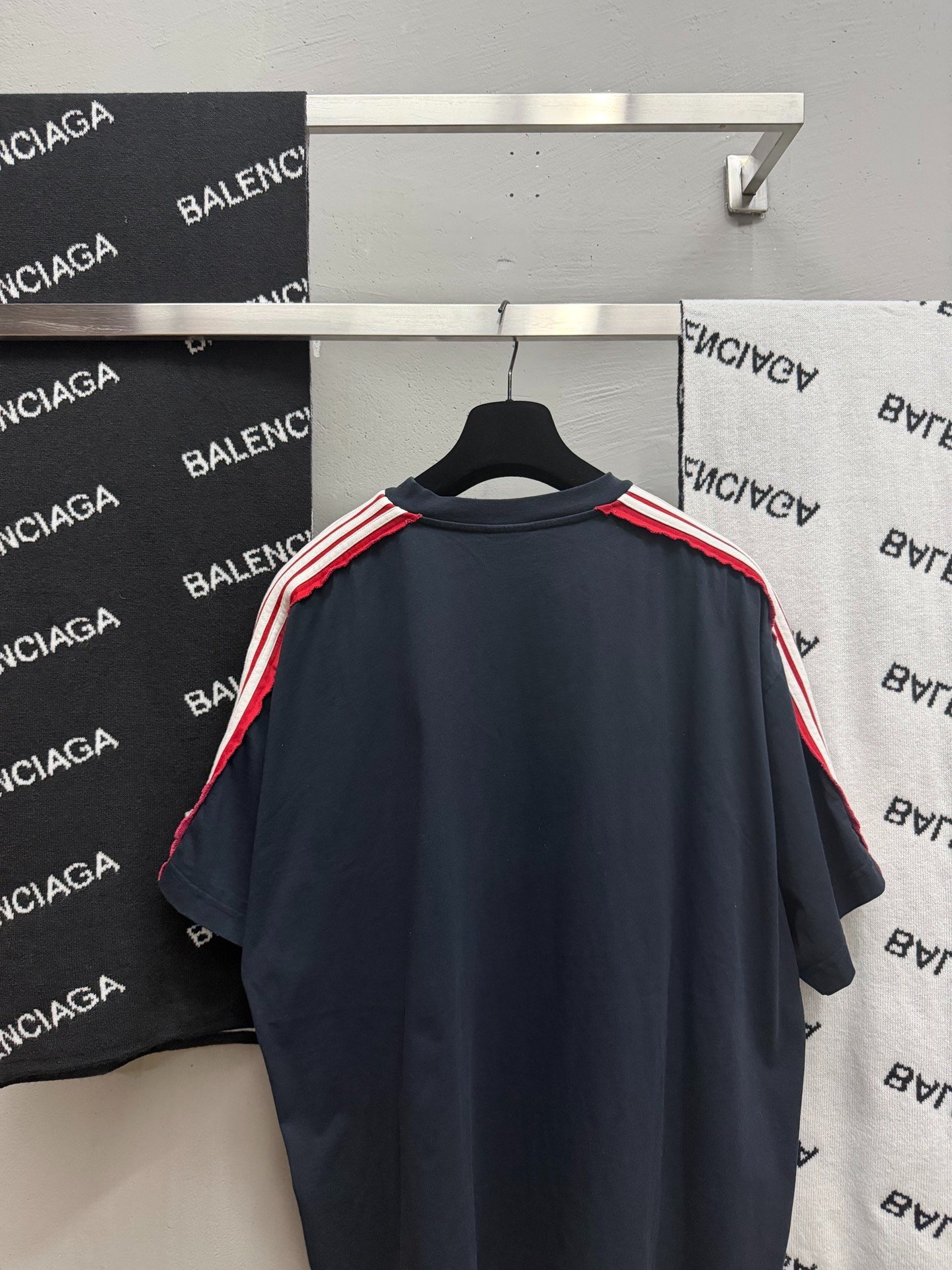 Balenciaga 25SS Double Ring Logo T-Shirt — back