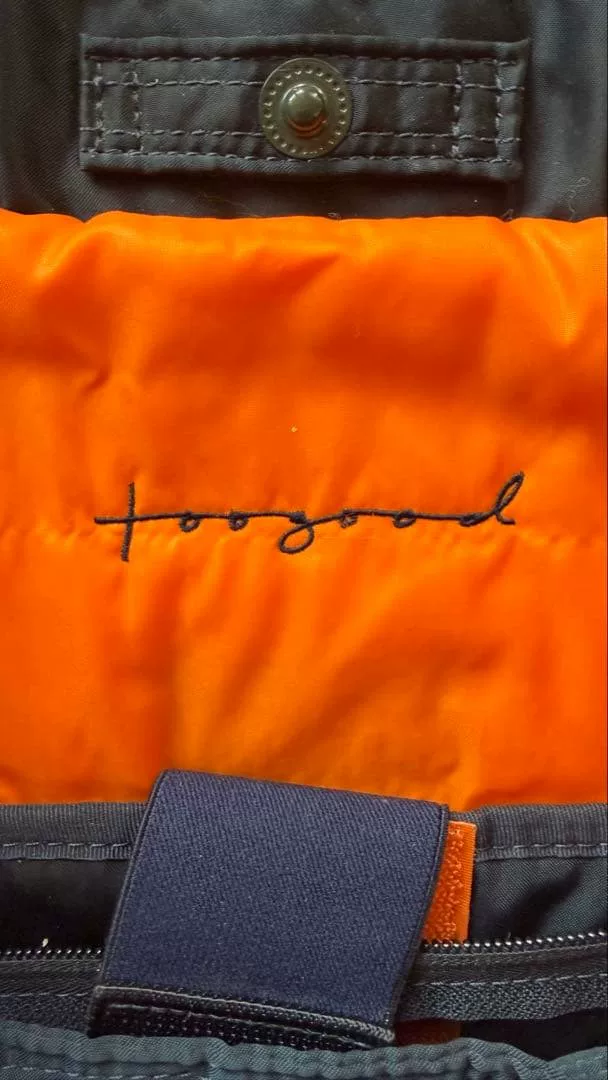 Porter Toogood The Editor Tote — label