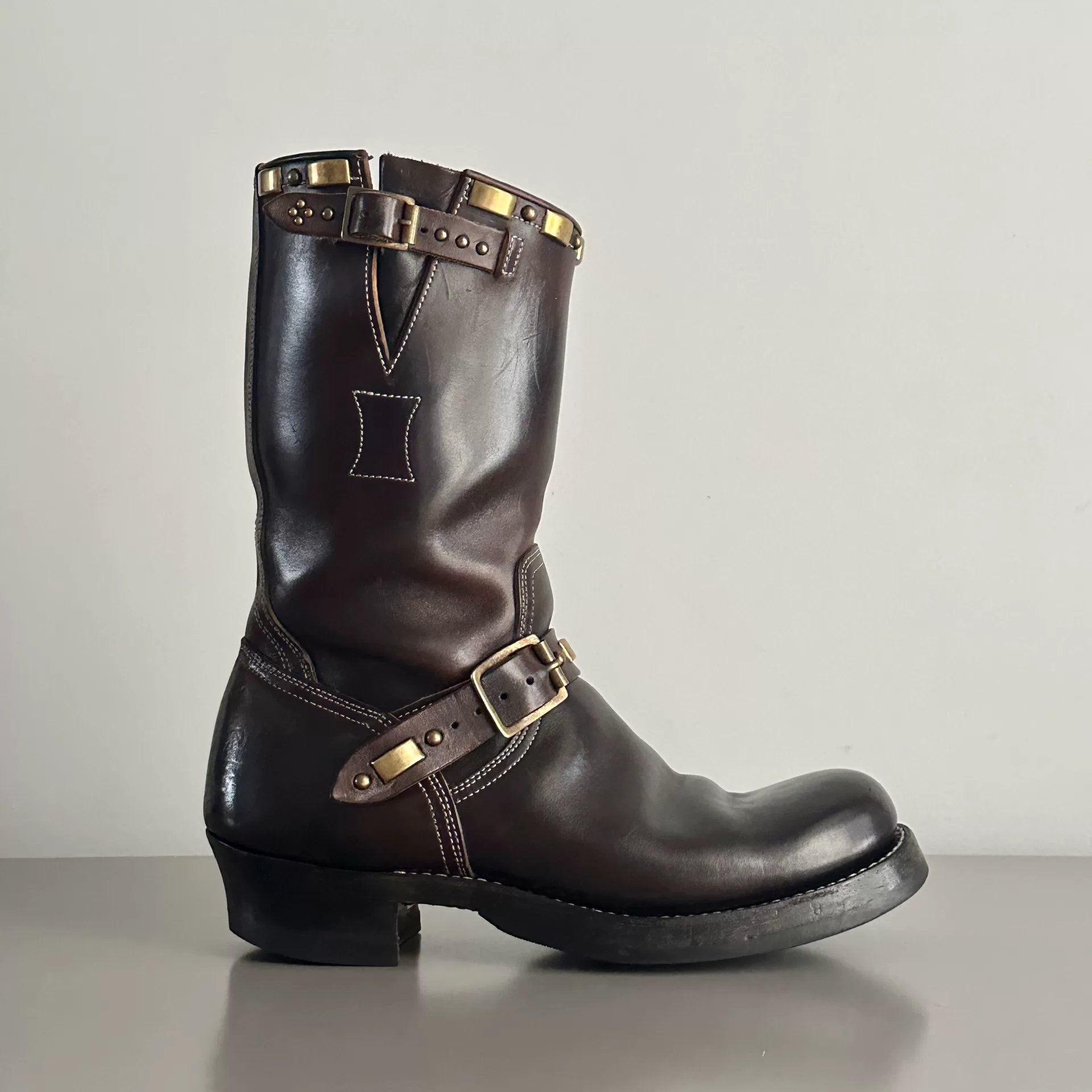 Clinch x BSW Horsehide Engineer Boots — label