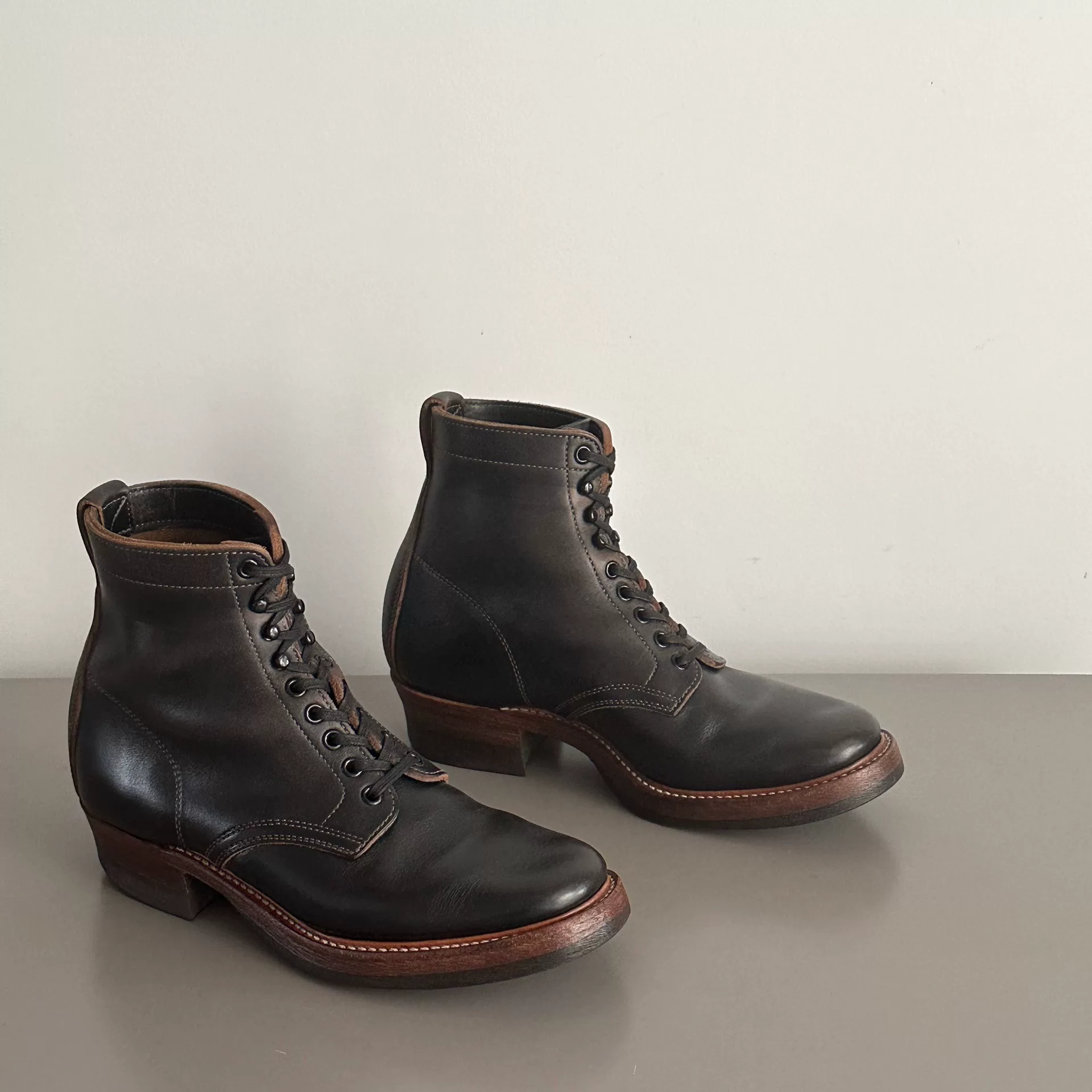 Clinch US7.5 Soft Toe Work Boots — label