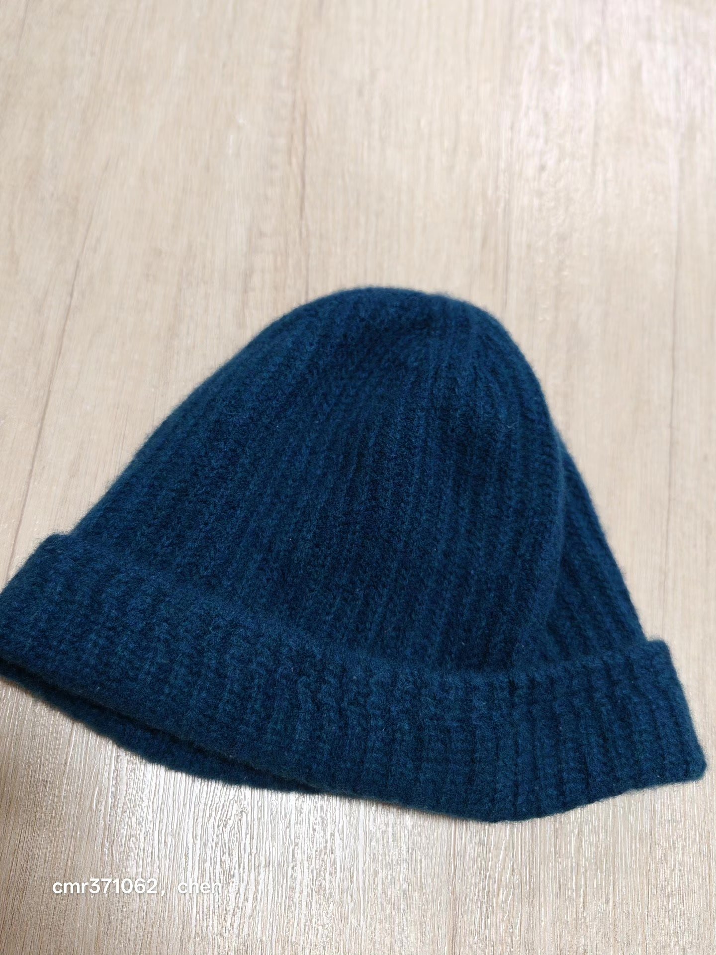 visvim 18AW Spot Knit Wool Beanie — label