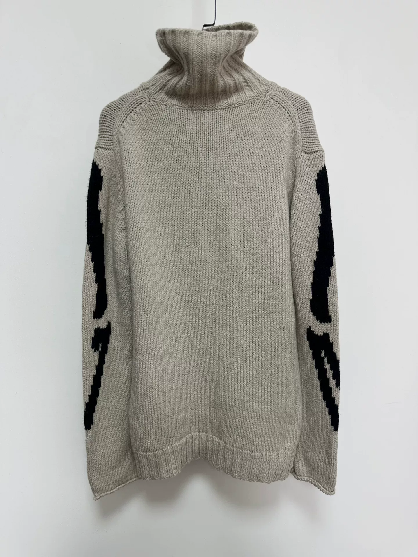 Yohji Yamamoto 11AW Runway Cherry Sweater — front