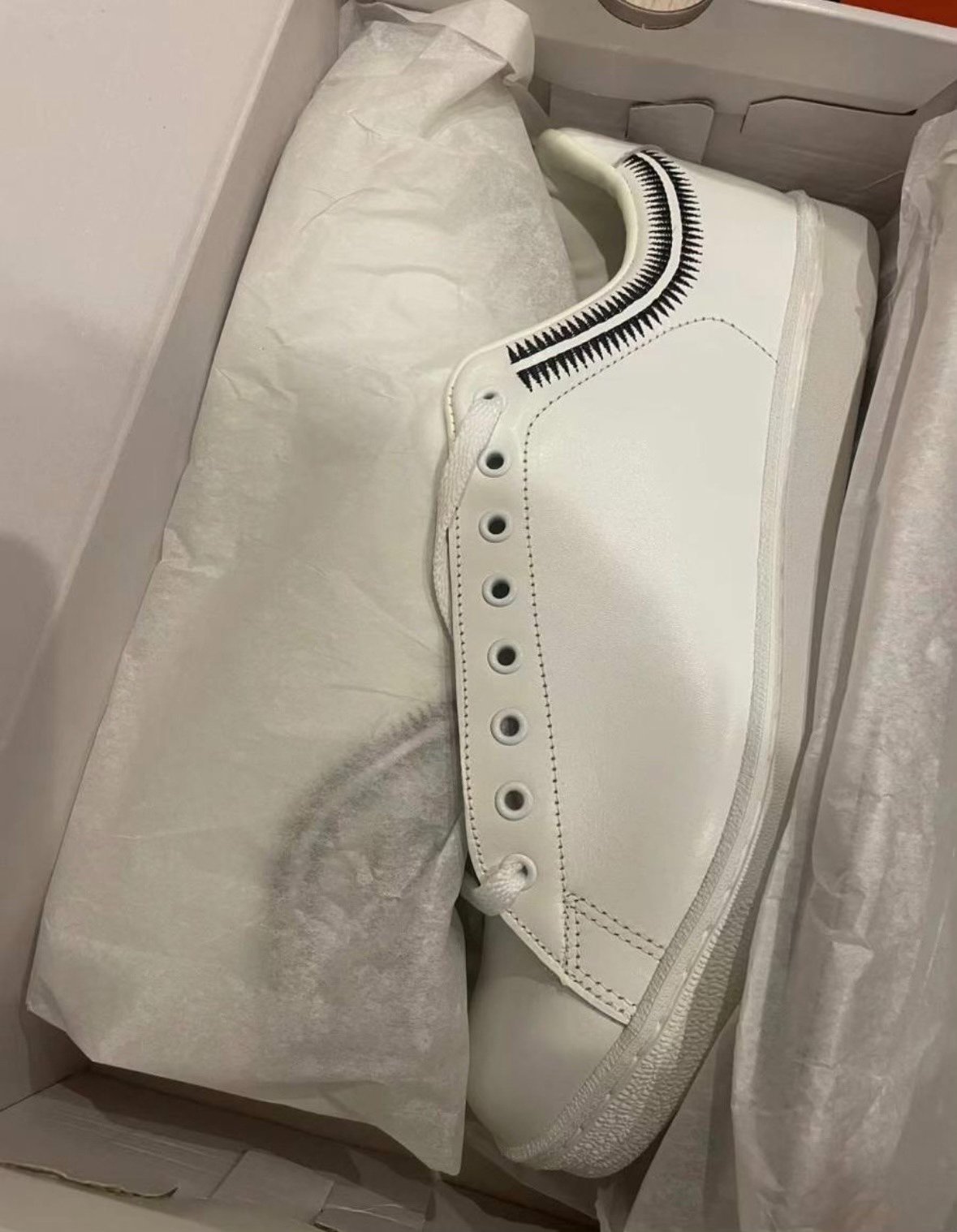 UNDERCOVER Serrated Print Shoes