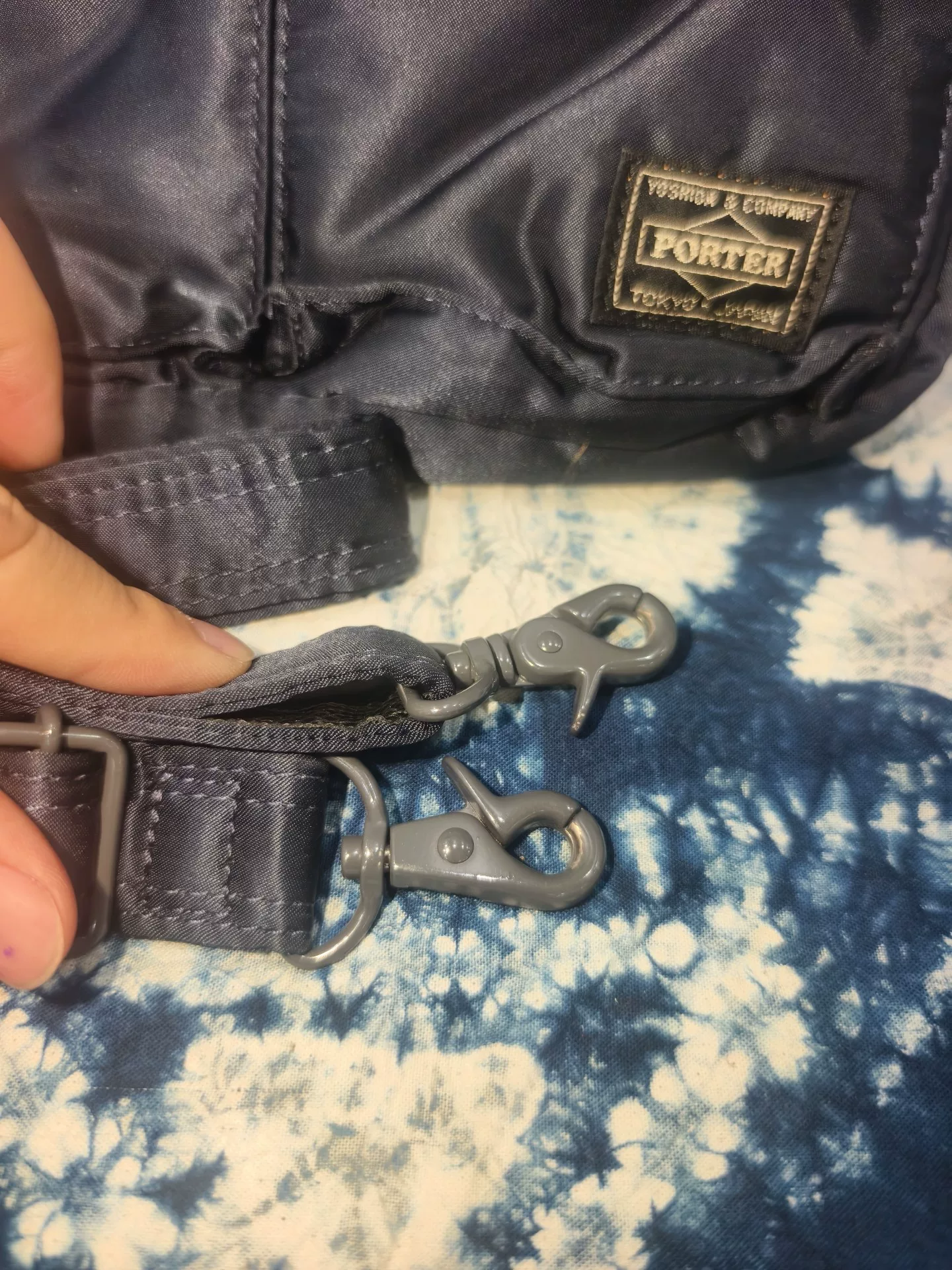Head Porter Navy Blue Crossbody Bag — label