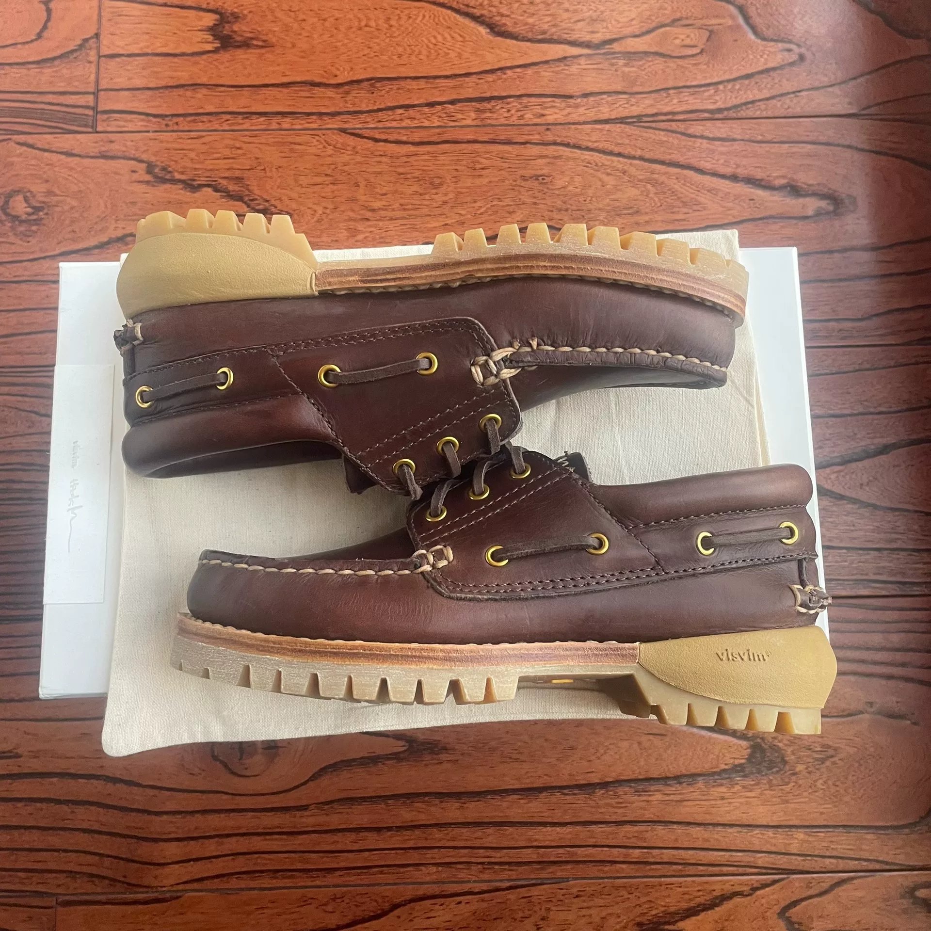 Visvim 23ss WMV Wallace Deck Shoes — label