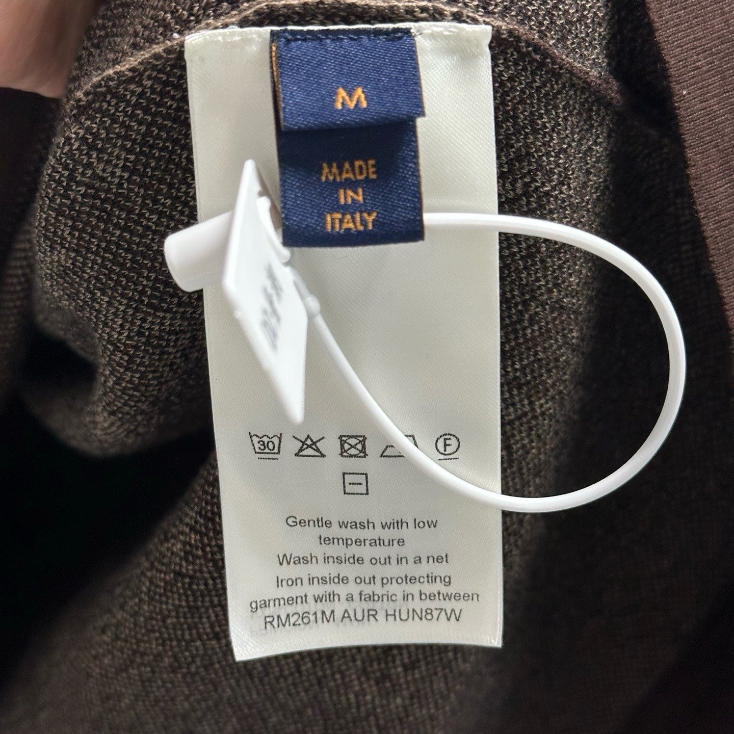 Louis Vuitton SS26 Gradient Monogram Knit Tee — label